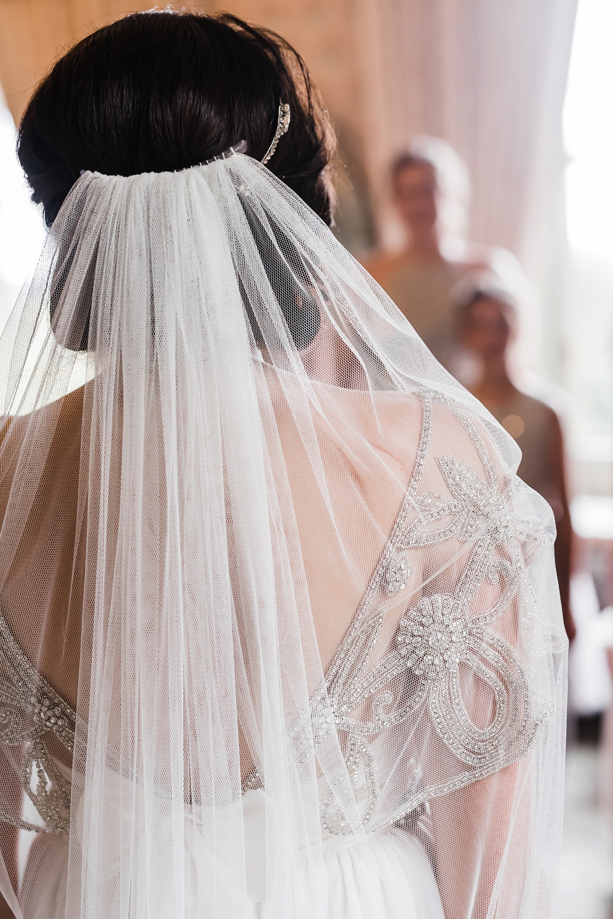 17 An Anna Campbell gown for a countryhouse wedding filled with a speakeasy vibe. Images by Su Ann Simon