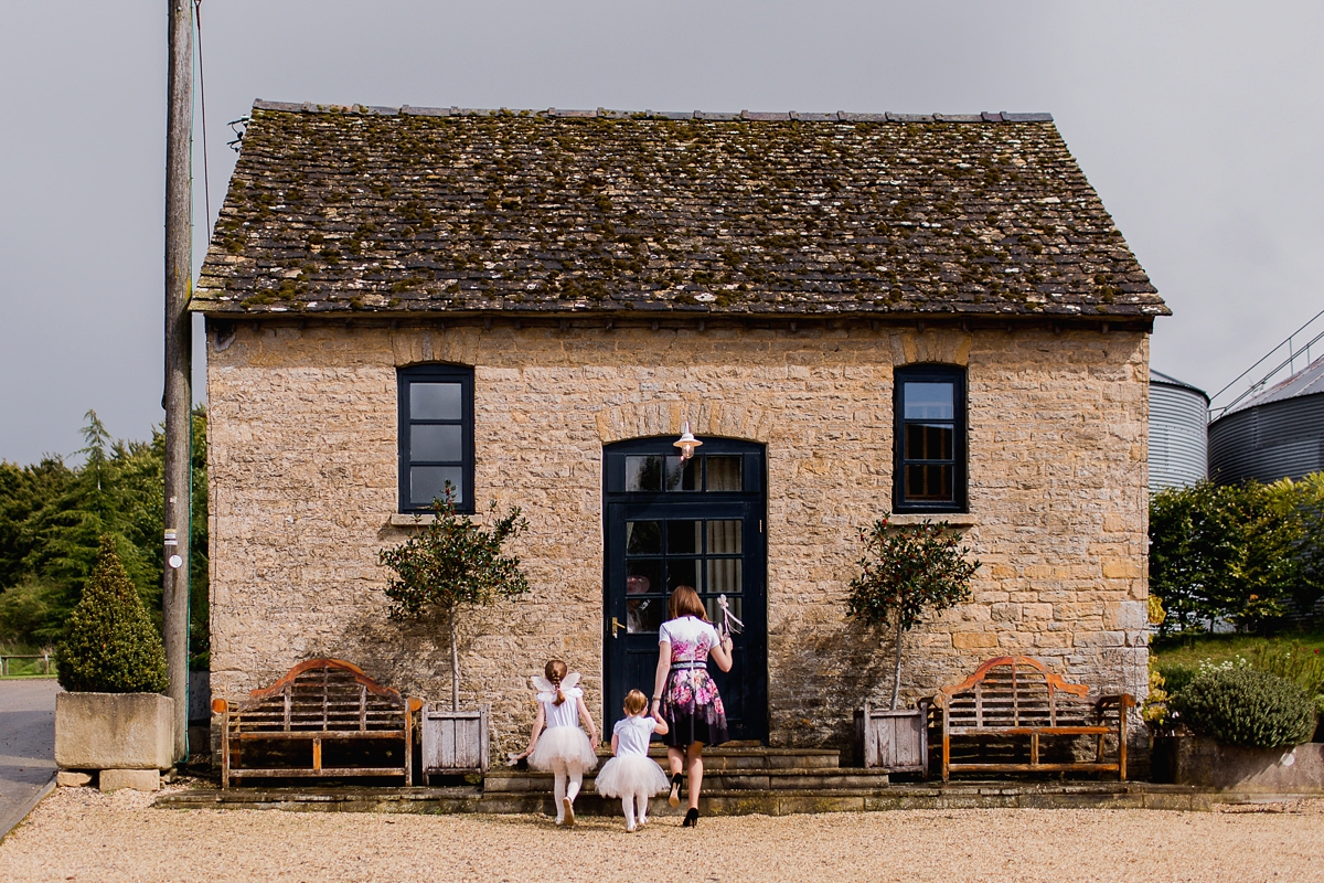 18 An Essence of Australia gown for an Oxfordshire barn wedding - An Essense of Australia Gown for a Bride with Short Hair and her Rustic Oxfordshire Barn Wedding 18 An Essence of Australia gown for an Oxfordshire barn wedding