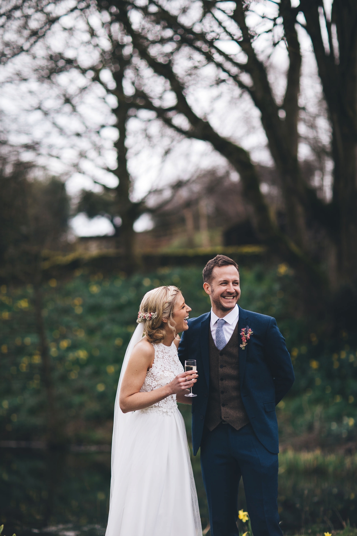 30 A Lambert Creations dress and dried flowers for a rustic barn wedding and online dating love story