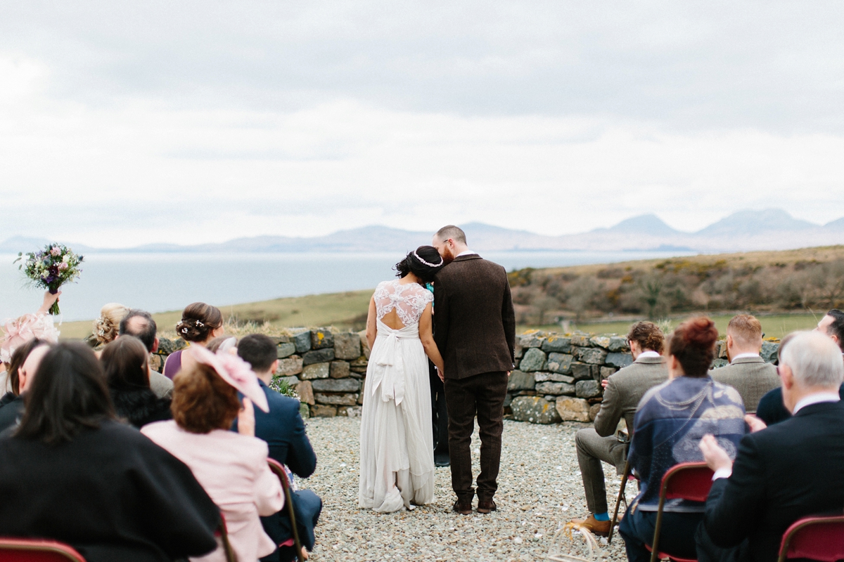 30 An Anna Campbell gown for a windswept wedding at Crear in Scotland