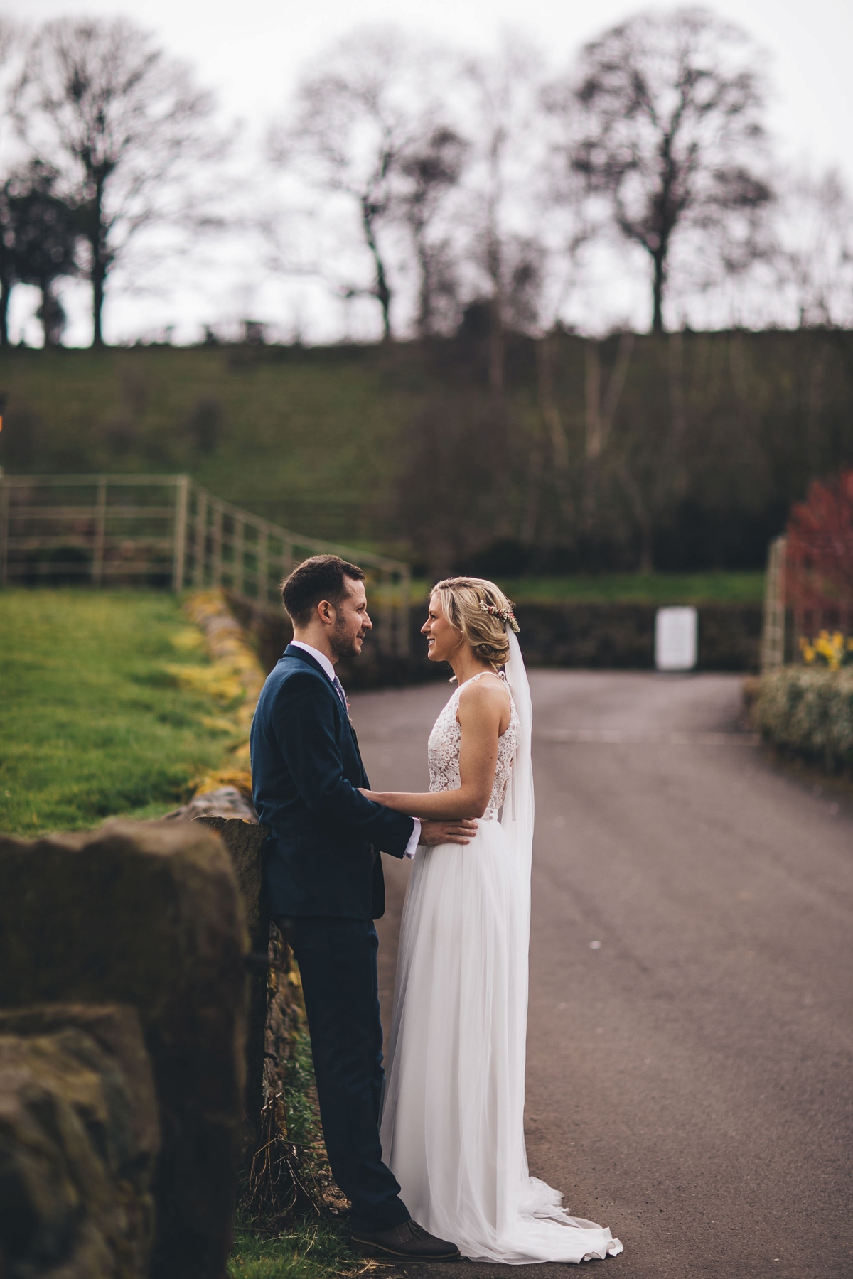 32 A Lambert Creations dress and dried flowers for a rustic barn wedding and online dating love story