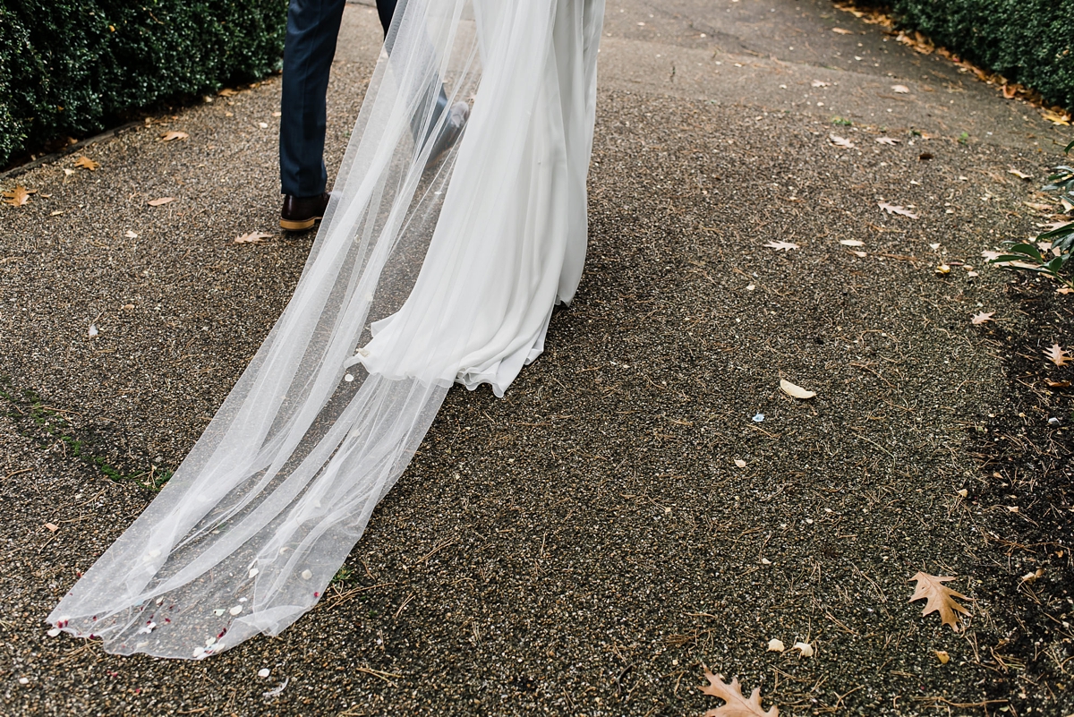 32 An Anna Campbell gown for a countryhouse wedding filled with a speakeasy vibe. Images by Su Ann Simon