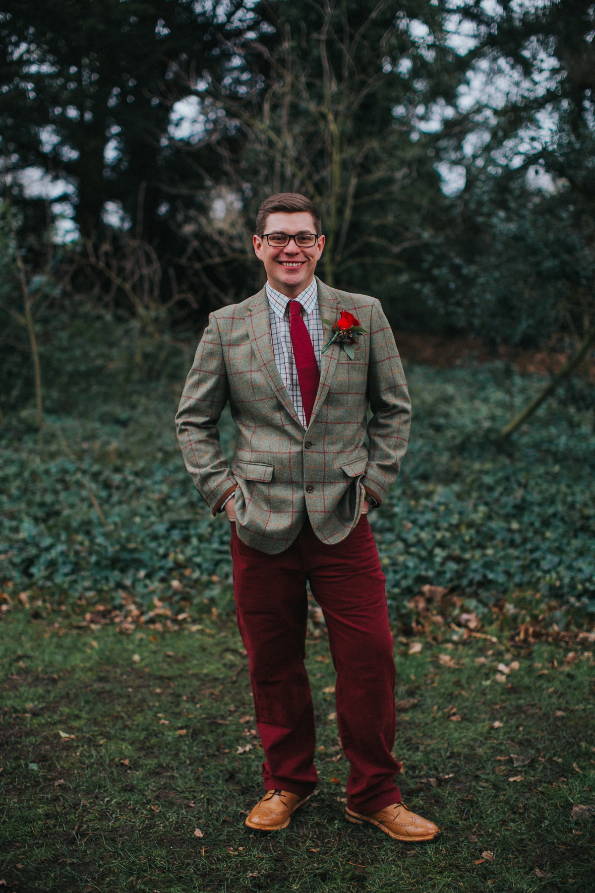 35 A Kenneth Williams gown for a rustic country house wedding on Valentines Day. Image by Lisa Webb Photography