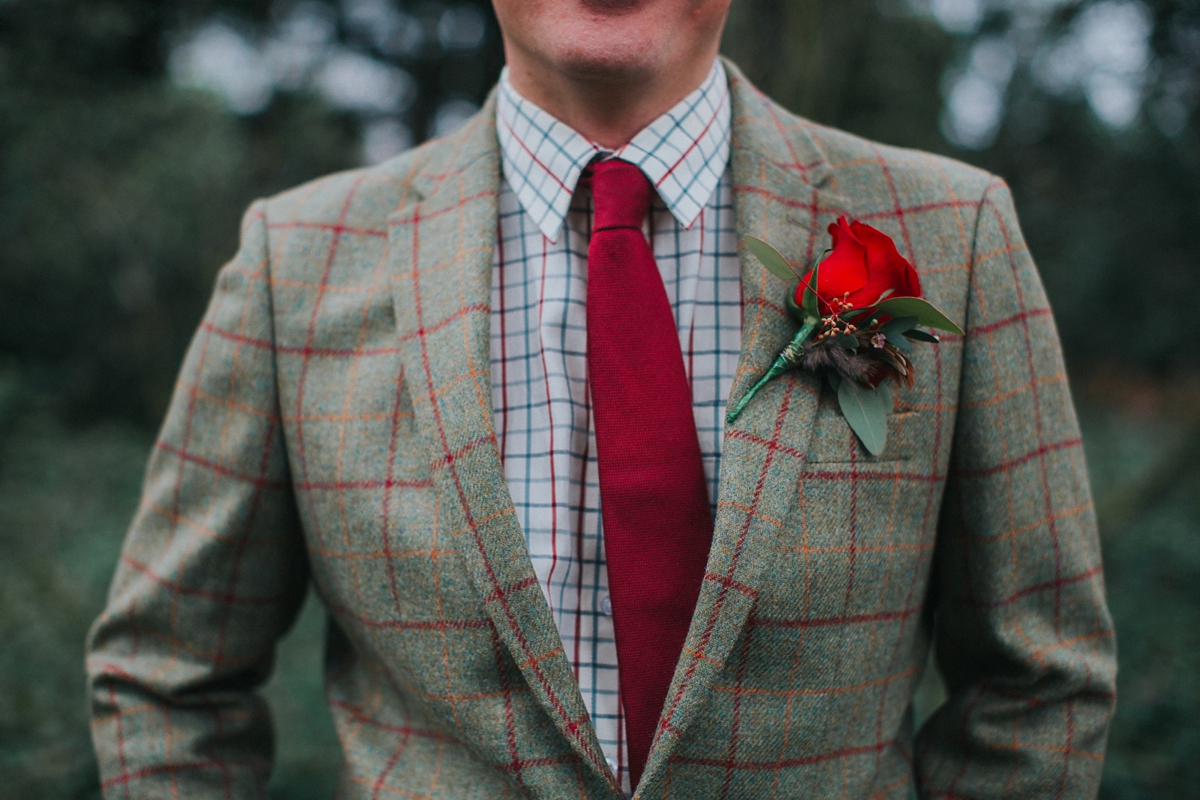 36 A Kenneth Williams gown for a rustic country house wedding on Valentines Day. Image by Lisa Webb Photography