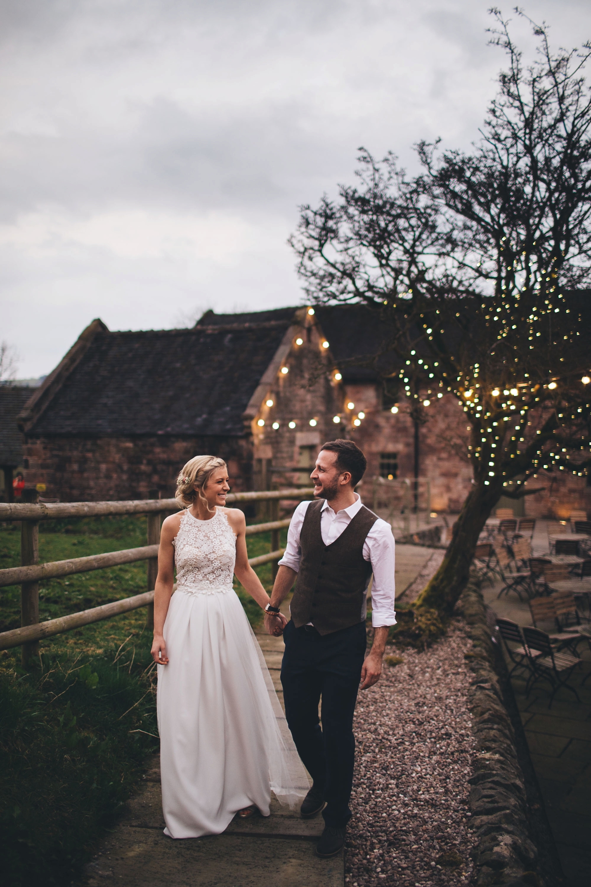 39 A Lambert Creations dress and dried flowers for a rustic barn wedding and online dating love story