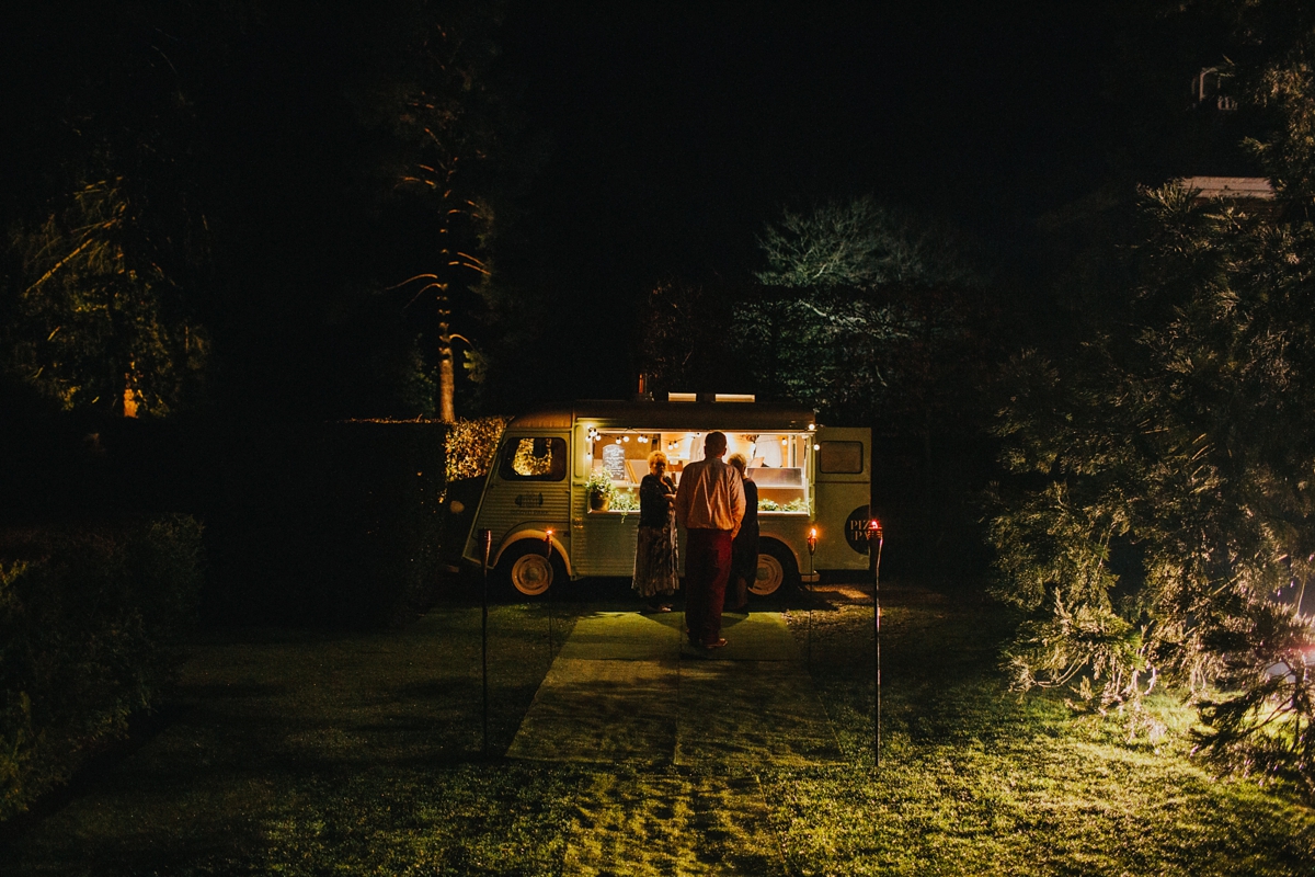 43 A Kenneth Williams gown for a rustic country house wedding on Valentines Day. Image by Lisa Webb Photography