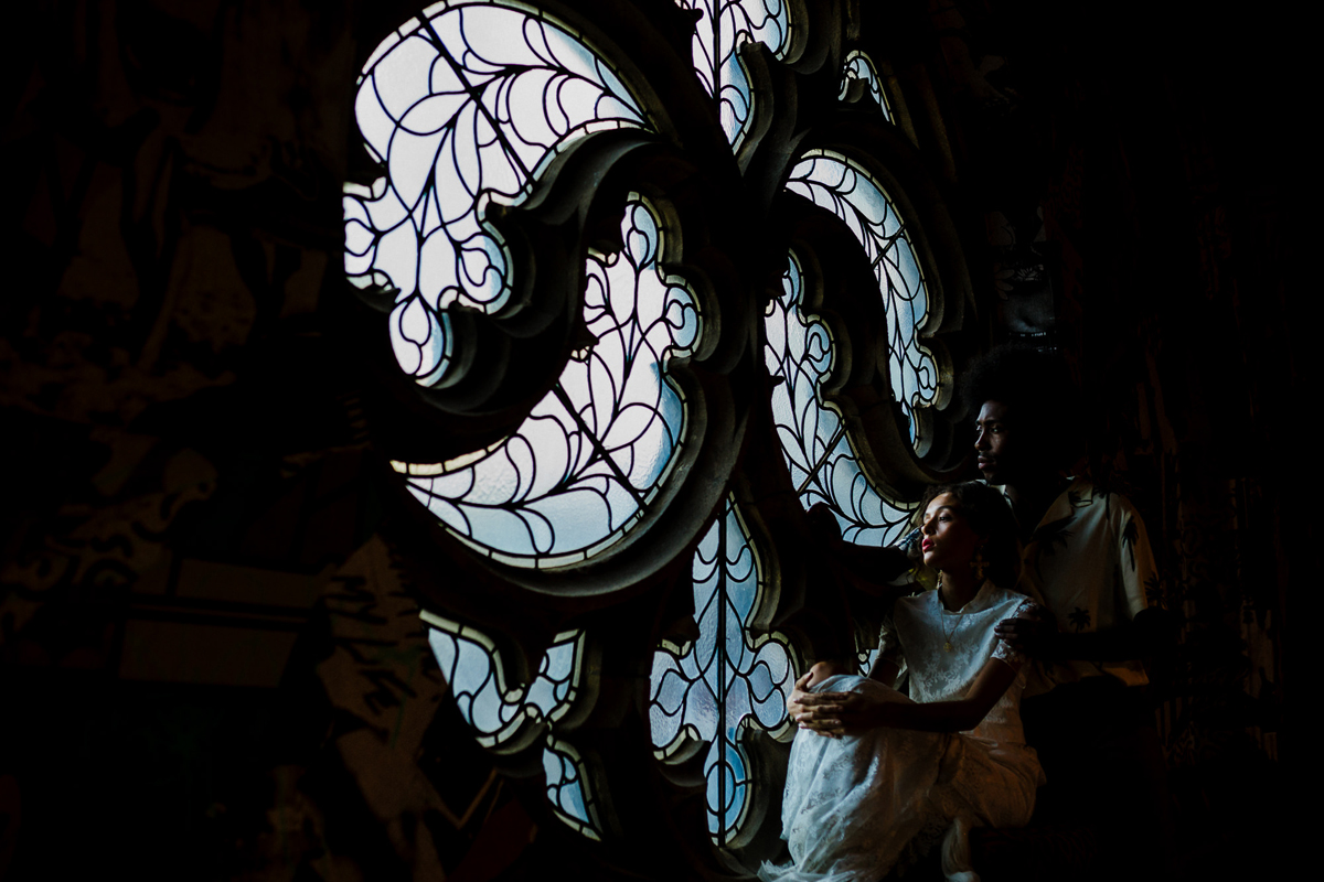45 A modern day Baz Luhrmann inspired Romeo Juliet wedding editorial by The Wedding Enthusiast