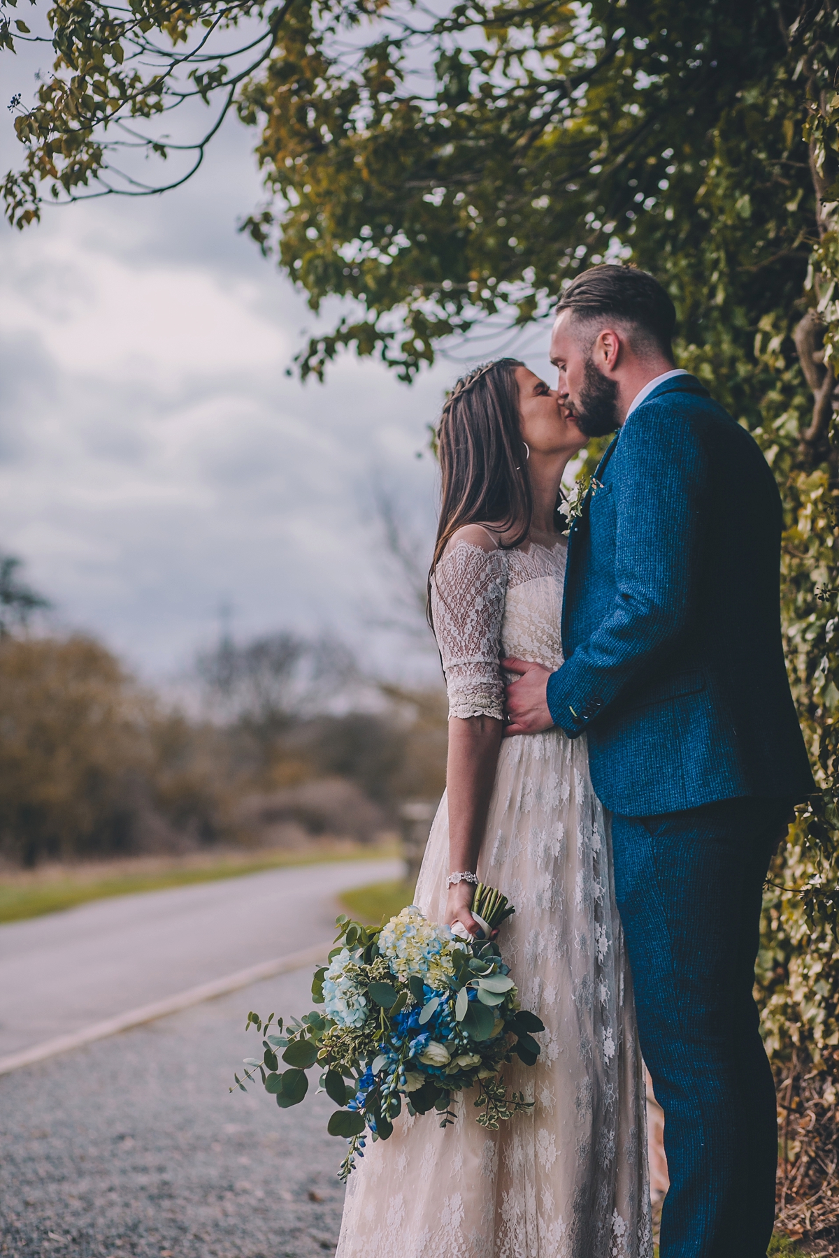 46 A relaxed bohemian barn wedding