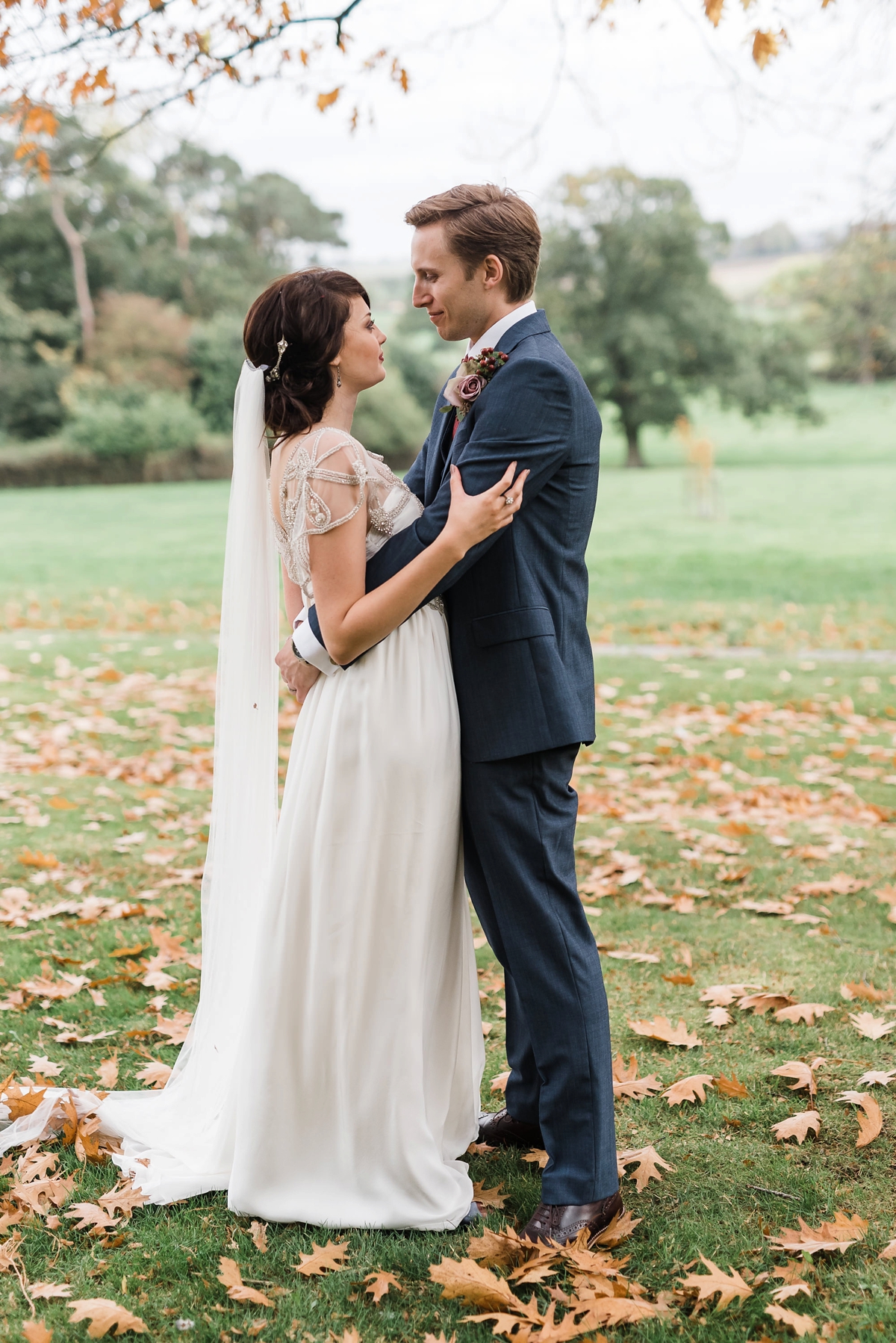 46 An Anna Campbell gown for a countryhouse wedding filled with a speakeasy vibe. Images by Su Ann Simon