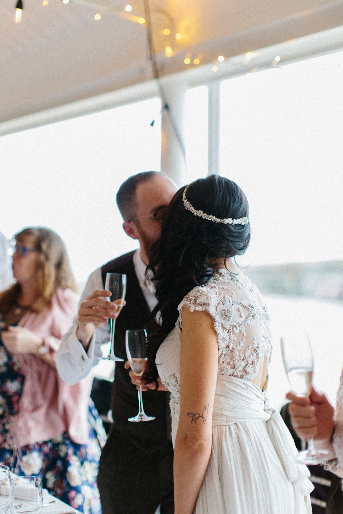 48 An Anna Campbell gown for a windswept wedding at Crear in Scotland