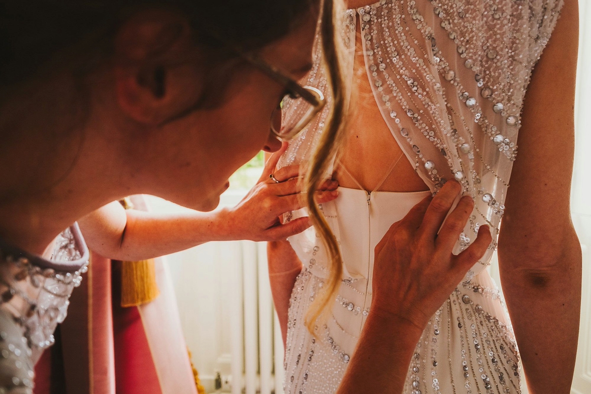 6 A Jenny Packham gown for a DIY wedding in the country