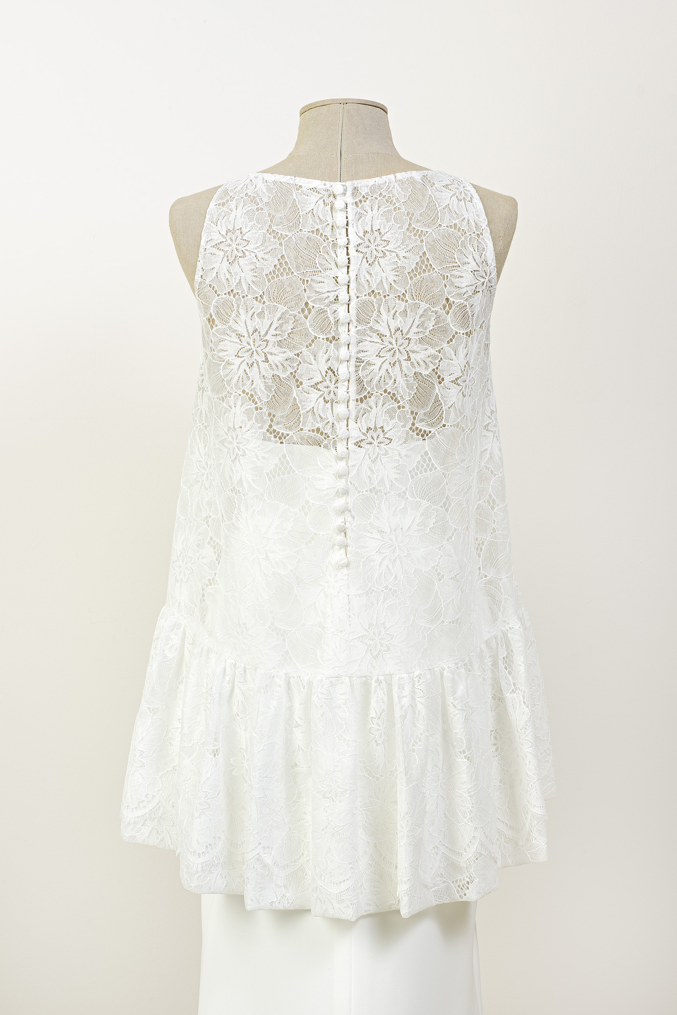 6 Jesus Peiro bridal accessories and boleros