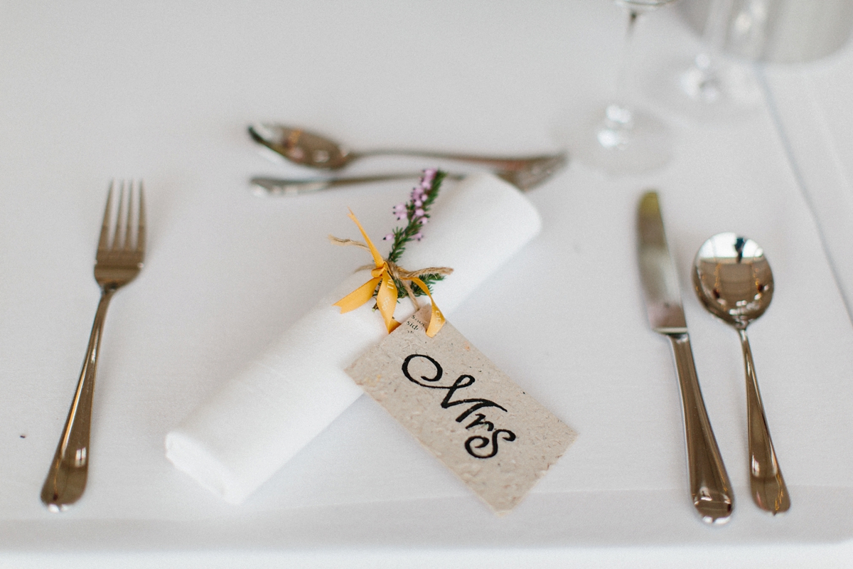 7 An Anna Campbell gown for a windswept wedding at Crear in Scotland