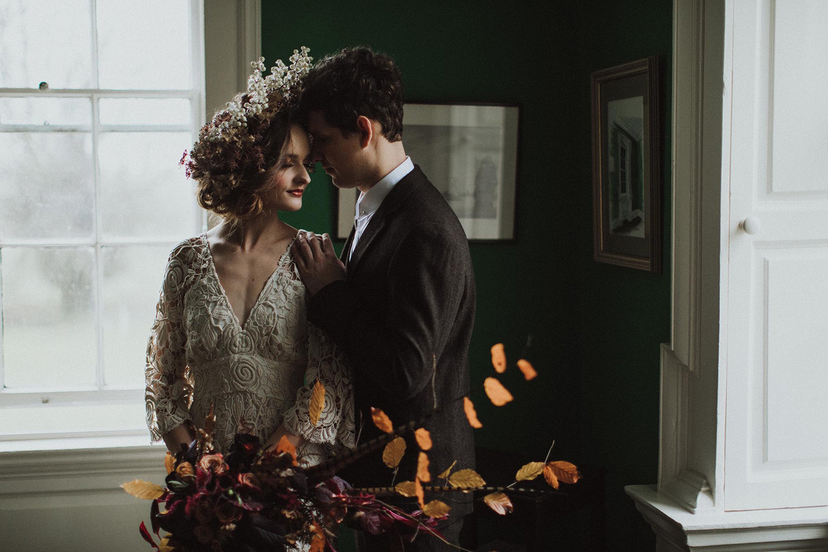 77 Serene and enchanting Autumnal bridal fairytale