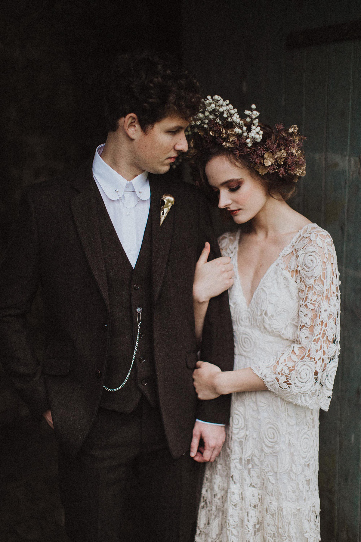 92 Serene and enchanting Autumnal bridal fairytale