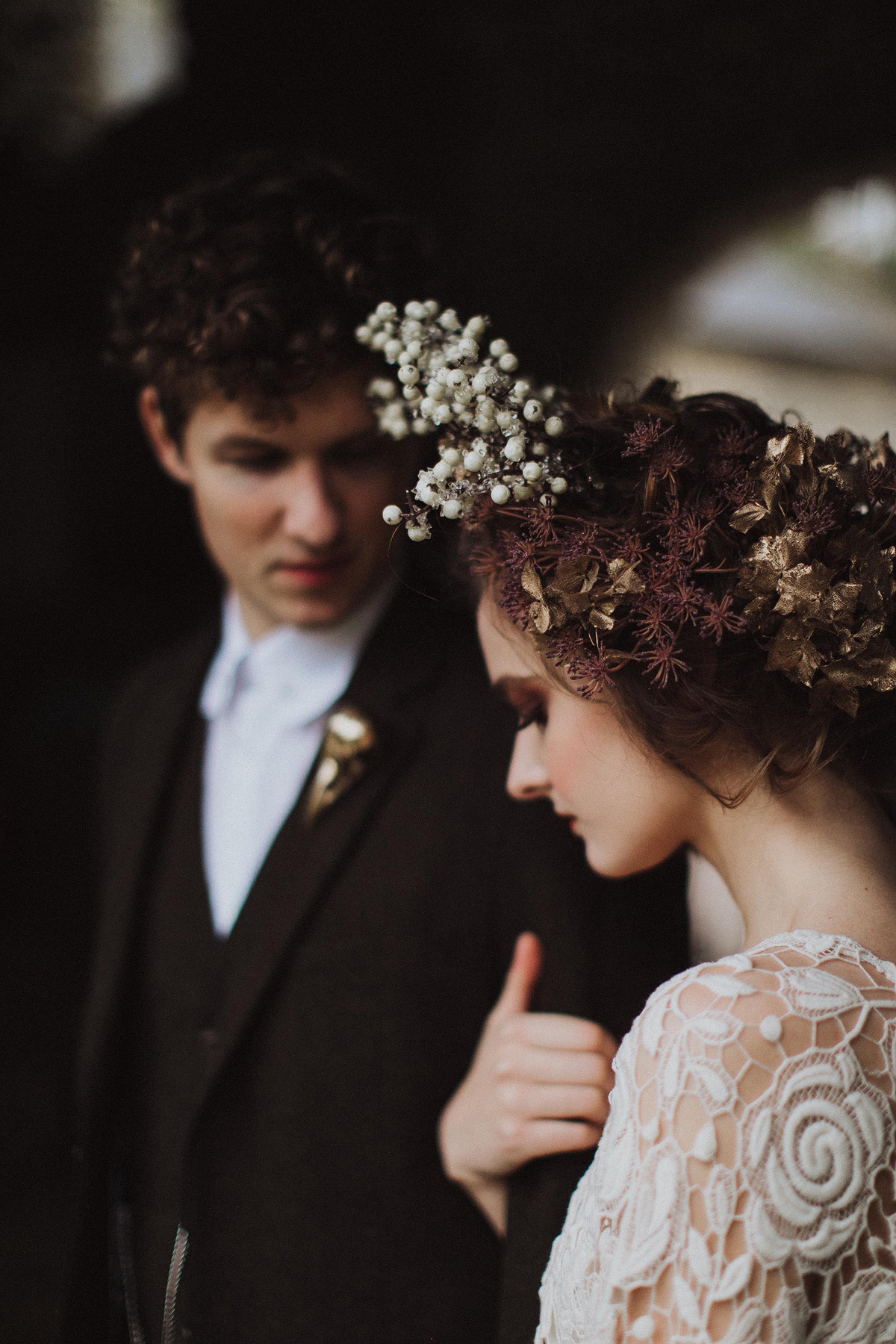 95 Serene and enchanting Autumnal bridal fairytale