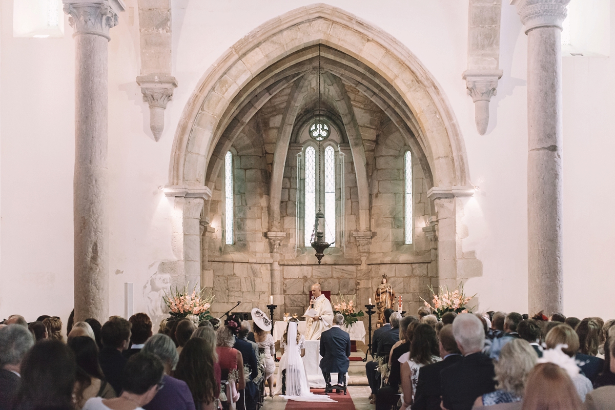 11 Termperley London glamour for a hilltop wedding in Portugal