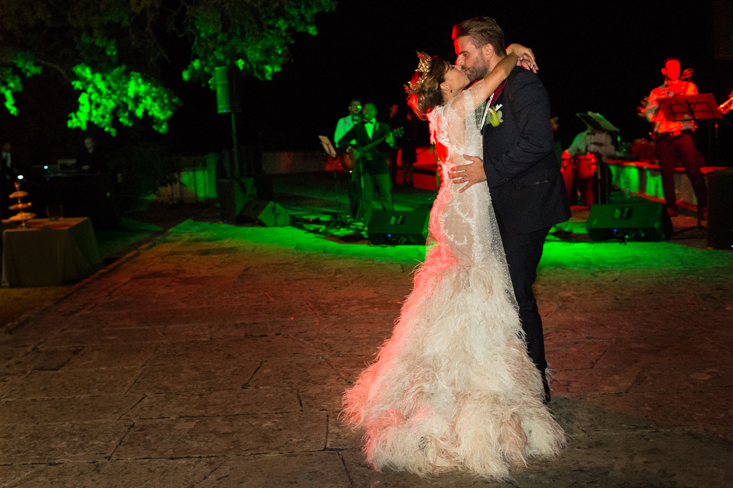 47 A colourful and flamboyant Florentine Fiesta wedding