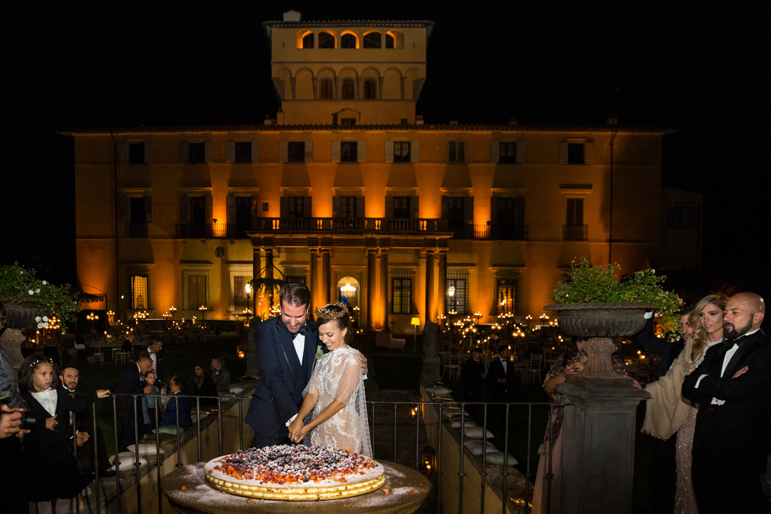 50 A colourful and flamboyant Florentine Fiesta wedding