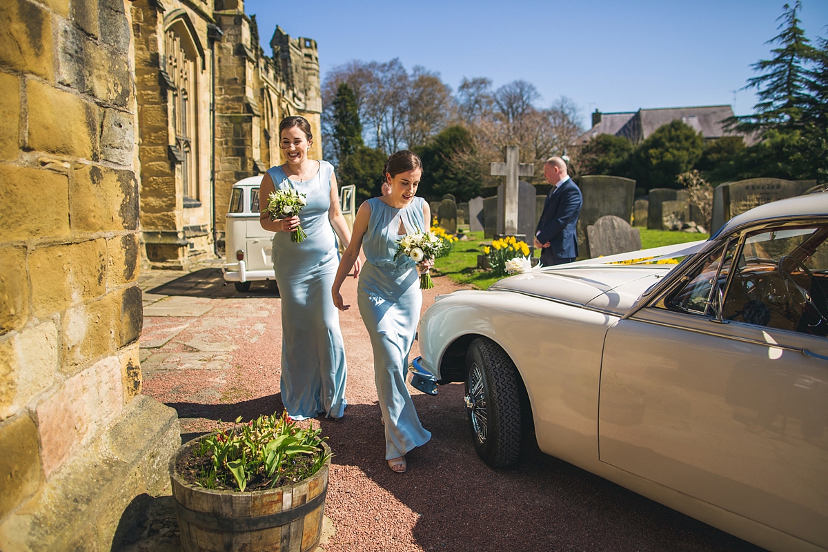 A Jenny Packham bride and her beachside wedding in Northumberland 14