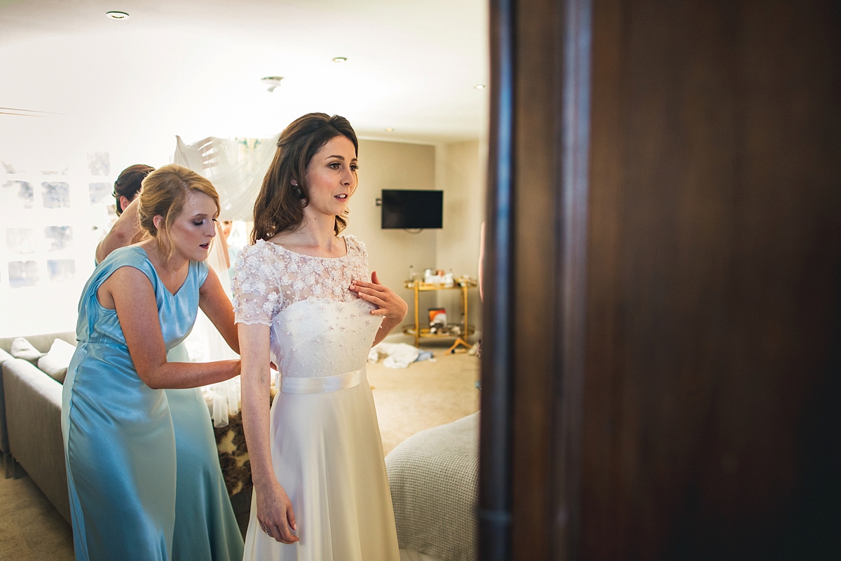 A Jenny Packham bride and her beachside wedding in Northumberland 9