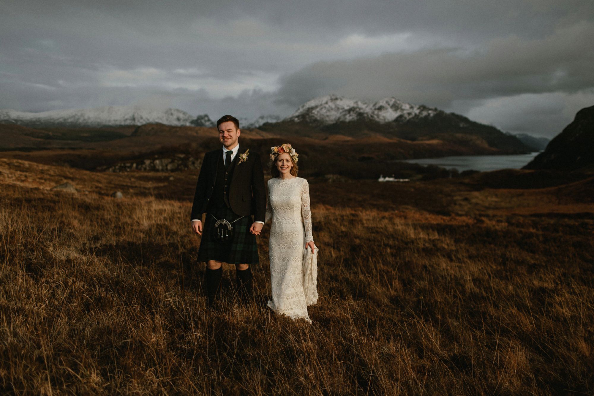 Beautiful modern elopement photograhpy by The Caryls 4