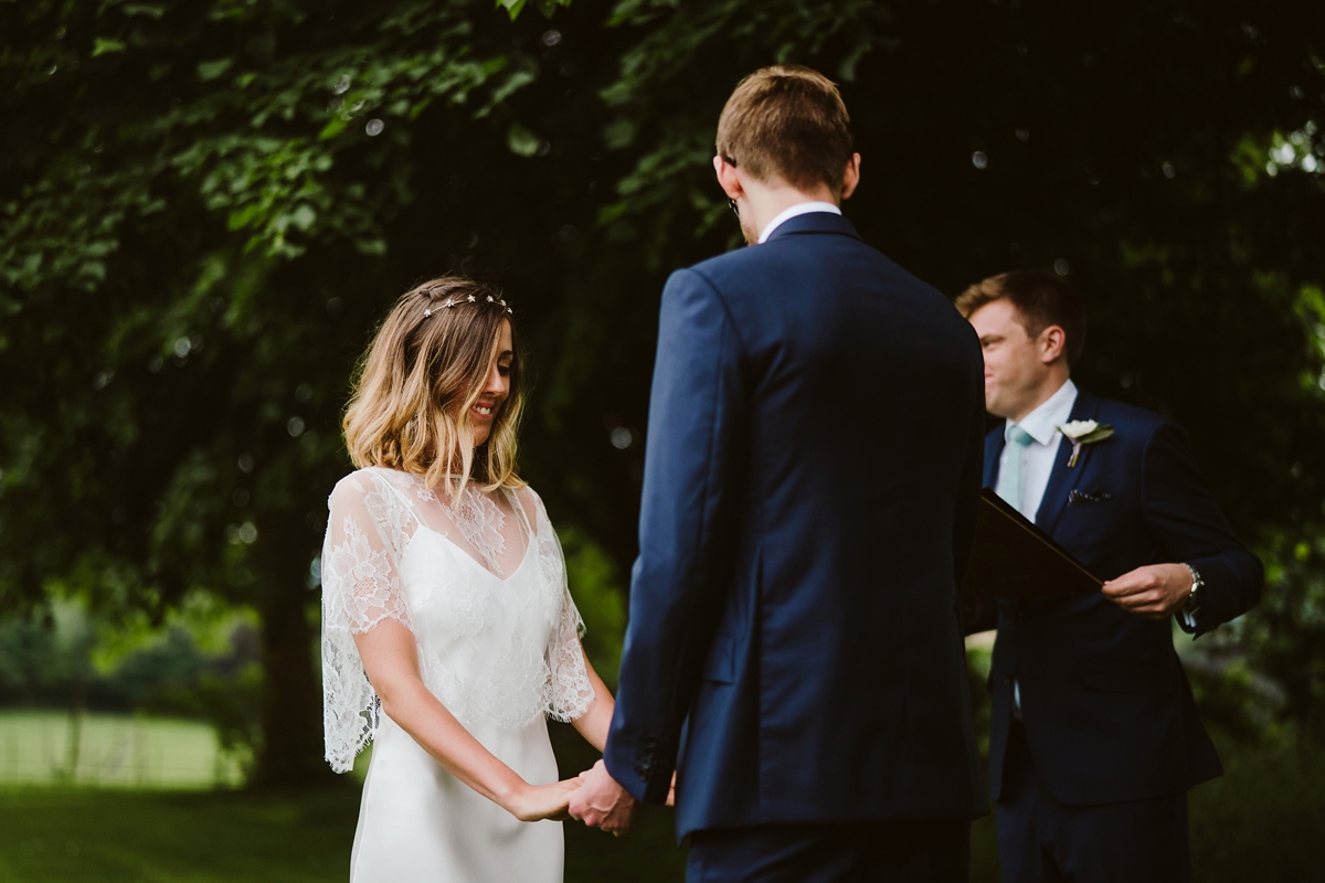 15 A Halfpenny London bride her wedding at The Pig hotel near Bath. Photography by John Barwood.