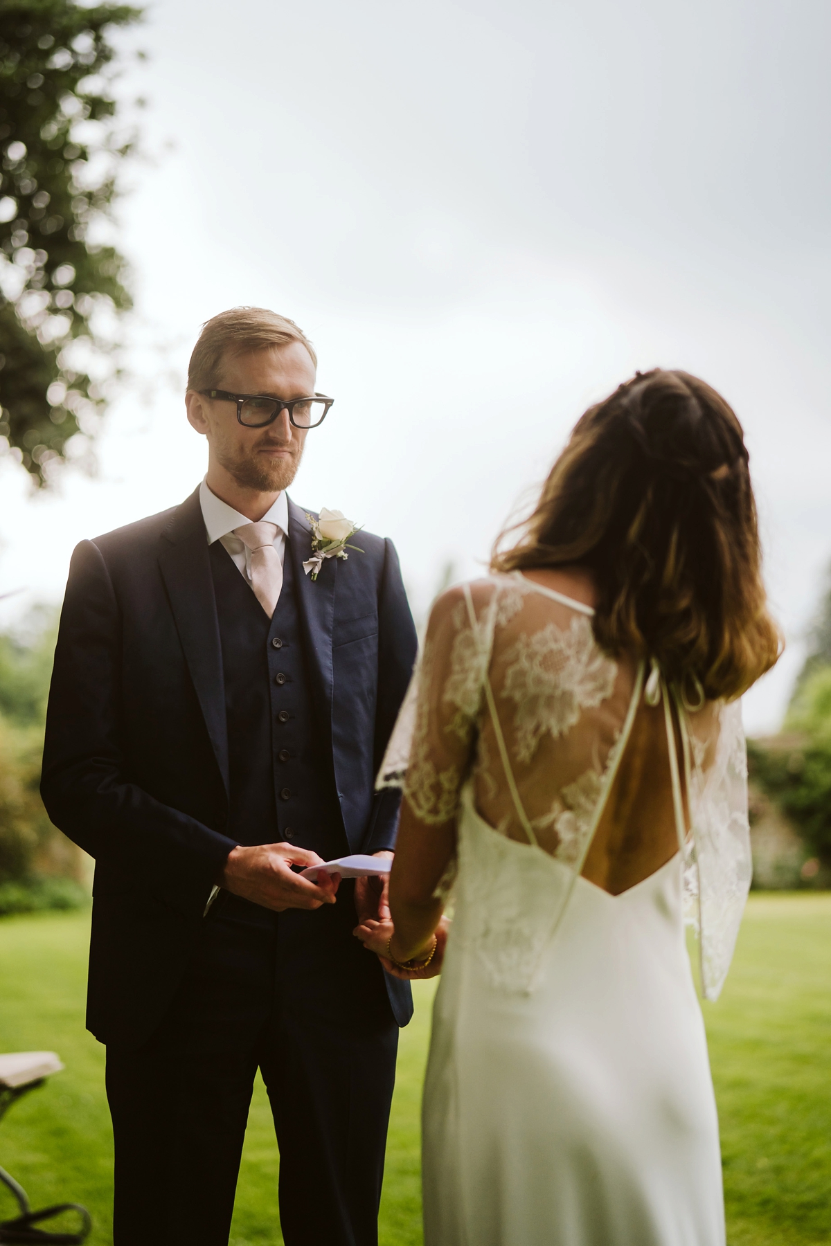 20 A Halfpenny London bride her wedding at The Pig hotel near Bath. Photography by John Barwood.