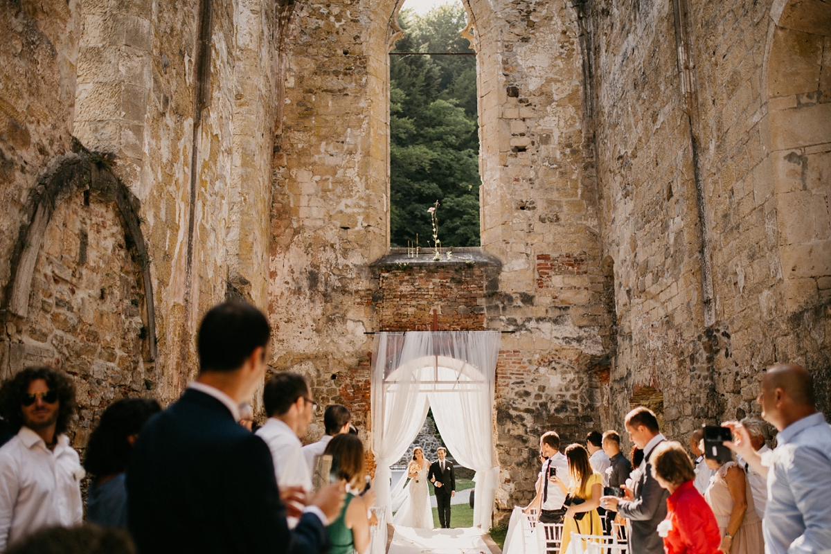 4 A Pronovias dress dreamy romantic wedding in Slovenia