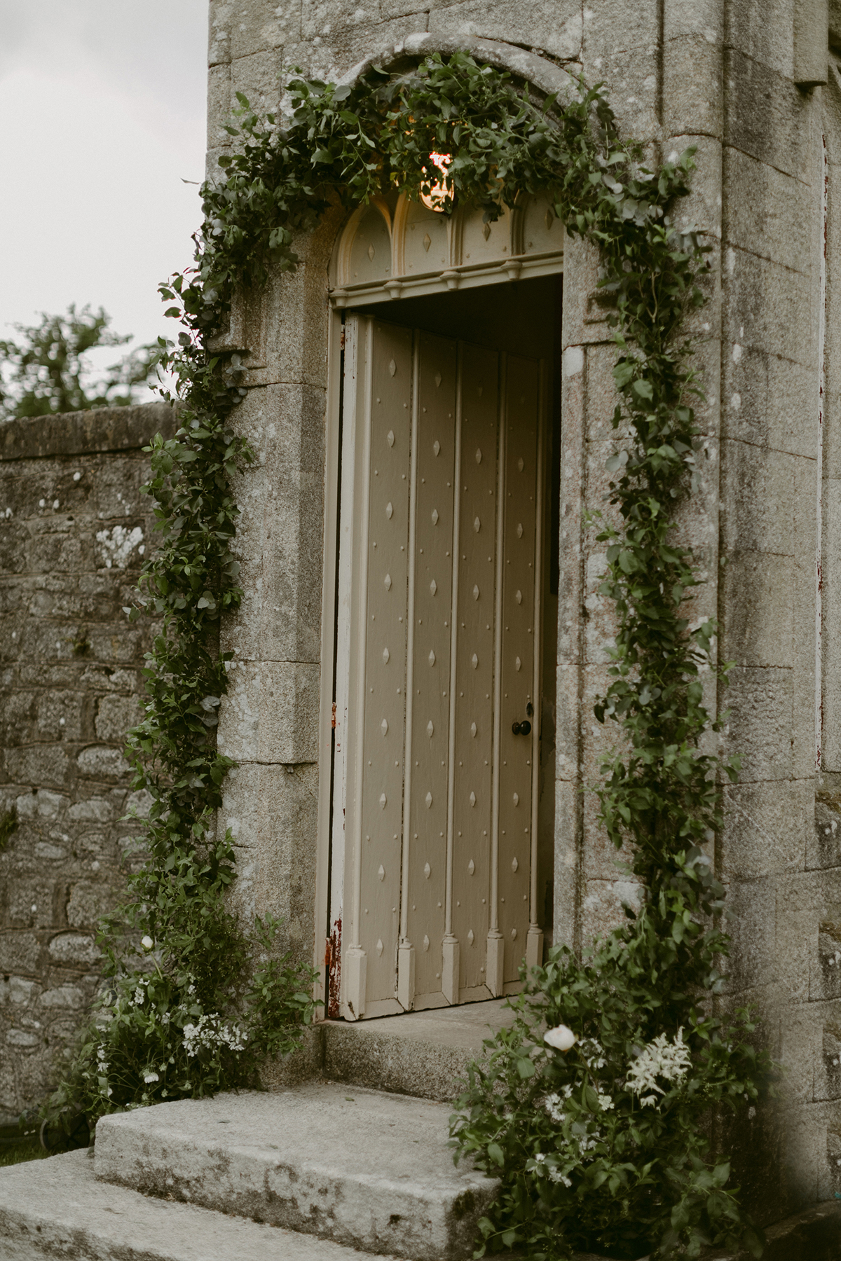 43 Galia Lahav glamour Irish country house wedding. Photography by Adam and Grace