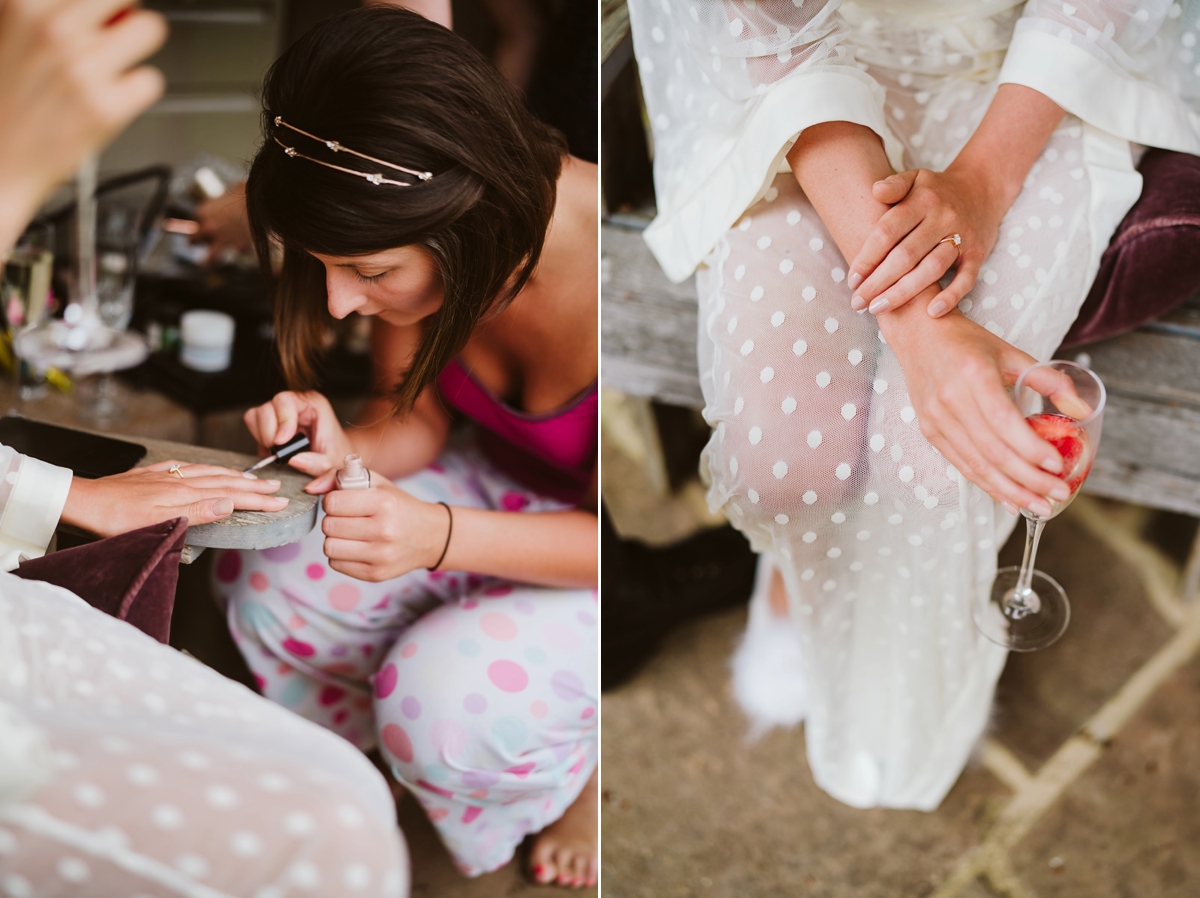 6 A Halfpenny London bride her wedding at The Pig hotel near Bath. Photography by John Barwood.