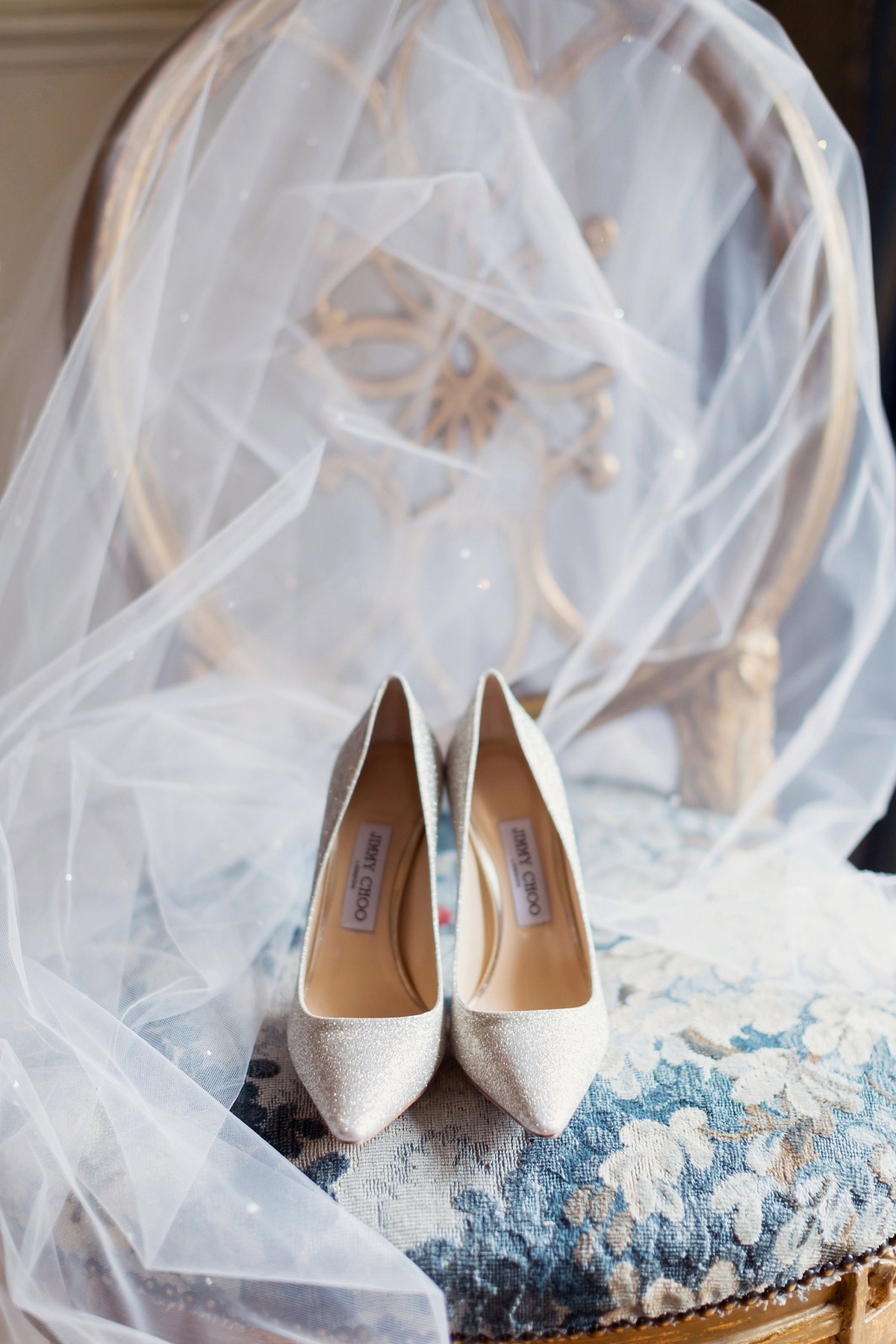 8 A Berta Bridal dress magnificent Scottish Castle wedding. Photography by Craig Eva Sanders.