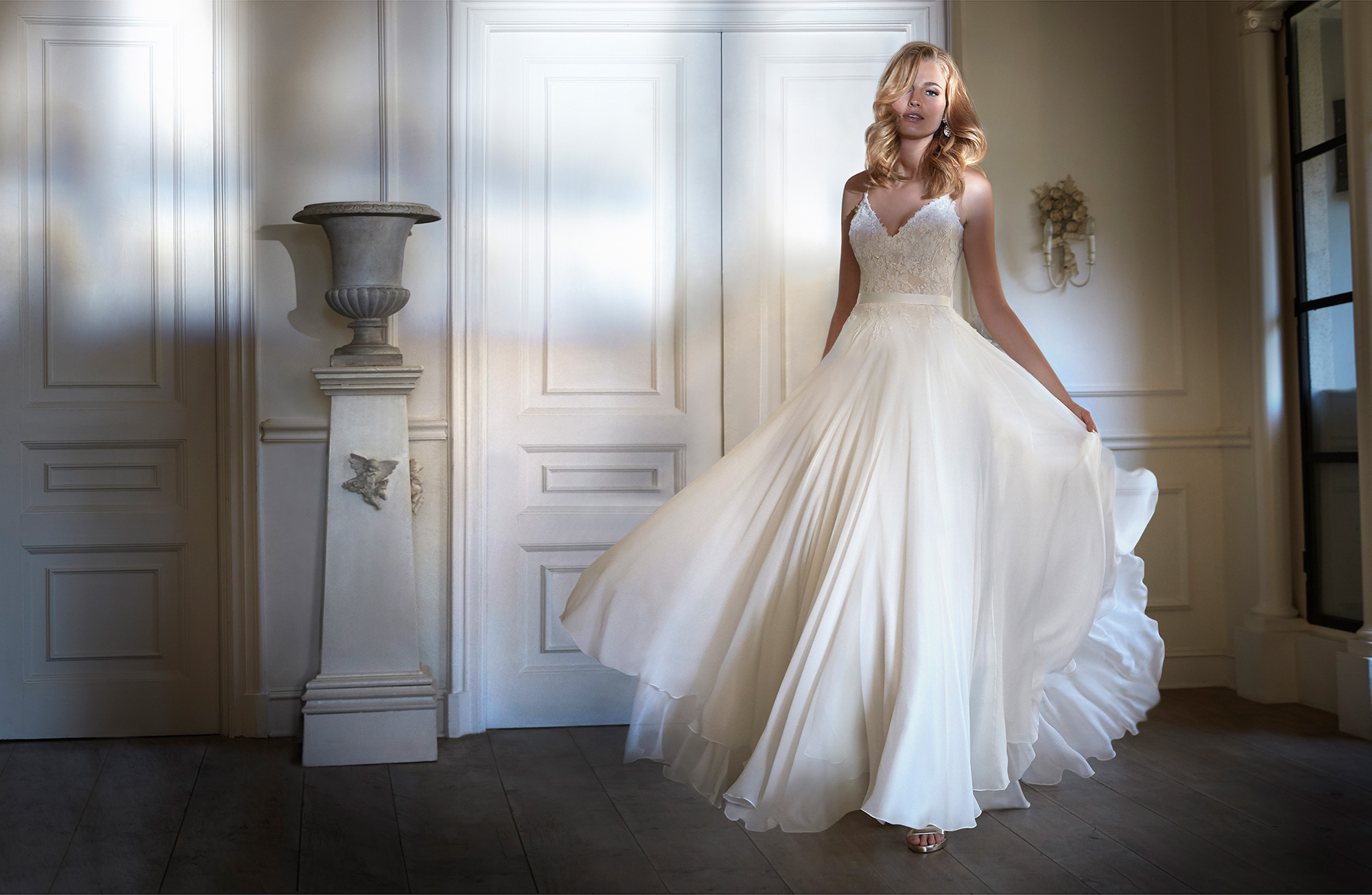 Caroline Castigliano luxury wedding dress SAKURA