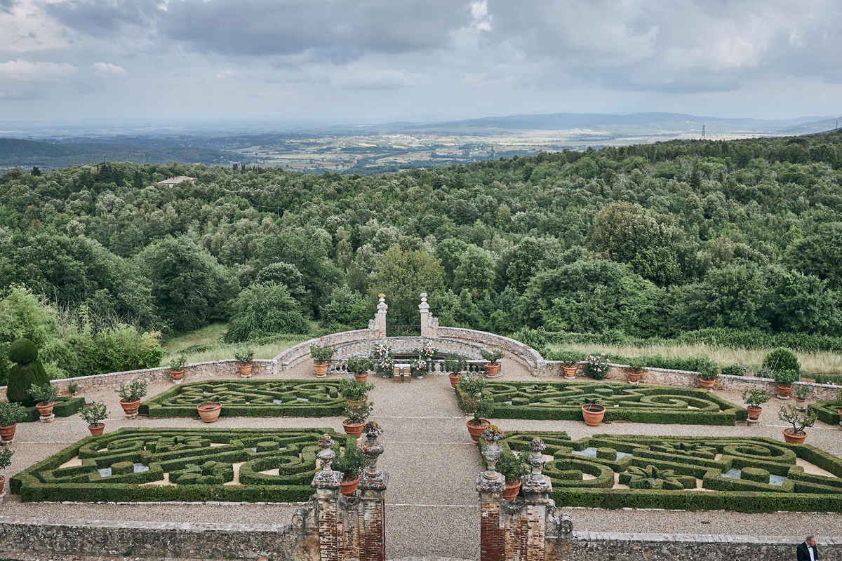 Castle Elopement Tuscany 084