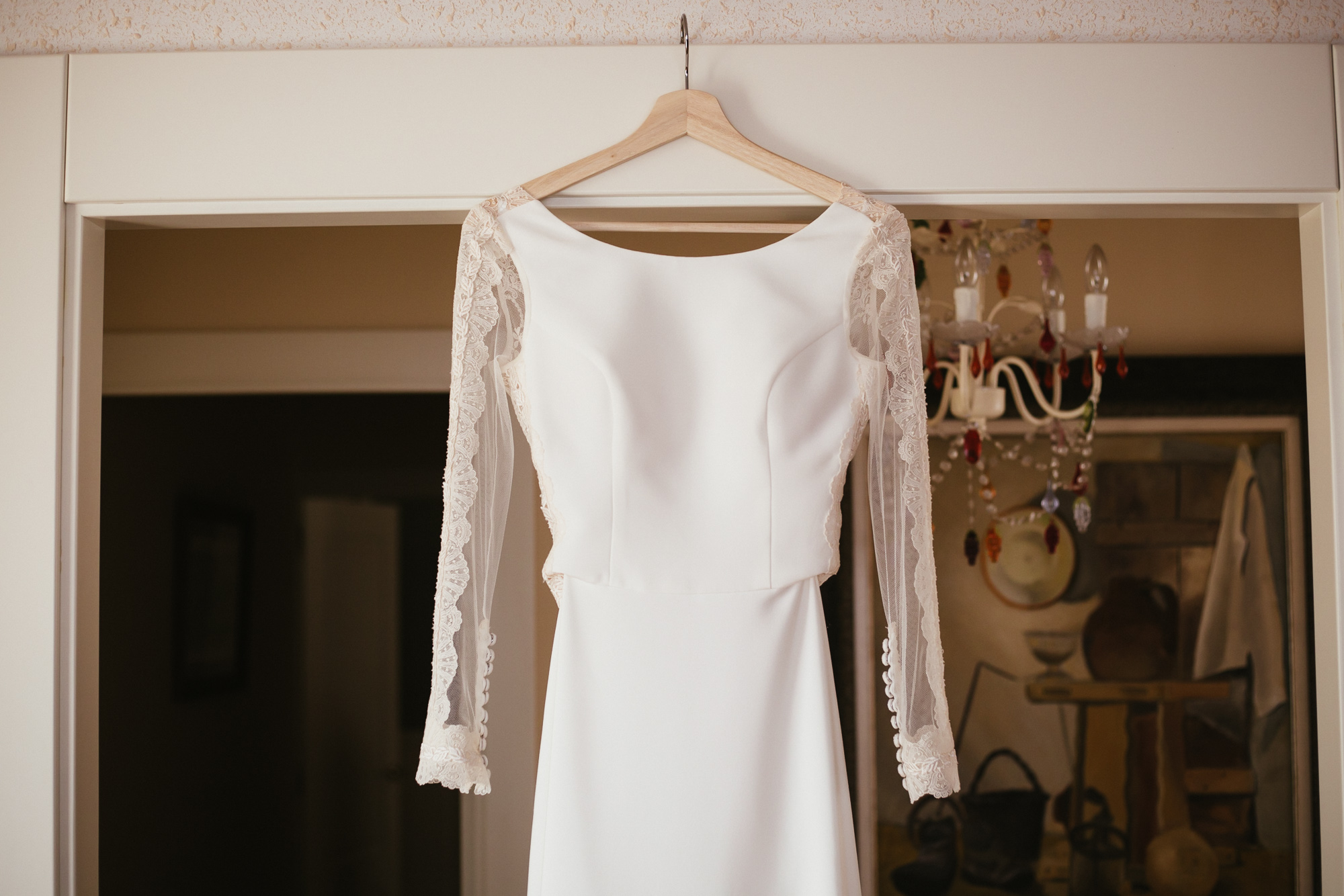 Glamorous Spanish wedding long sleeved backless wedding dress 15
