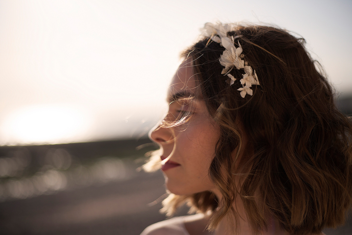Modern bride Autumn English Autumn Coast wedding inspiration bridal fashion by Seni Dey 25