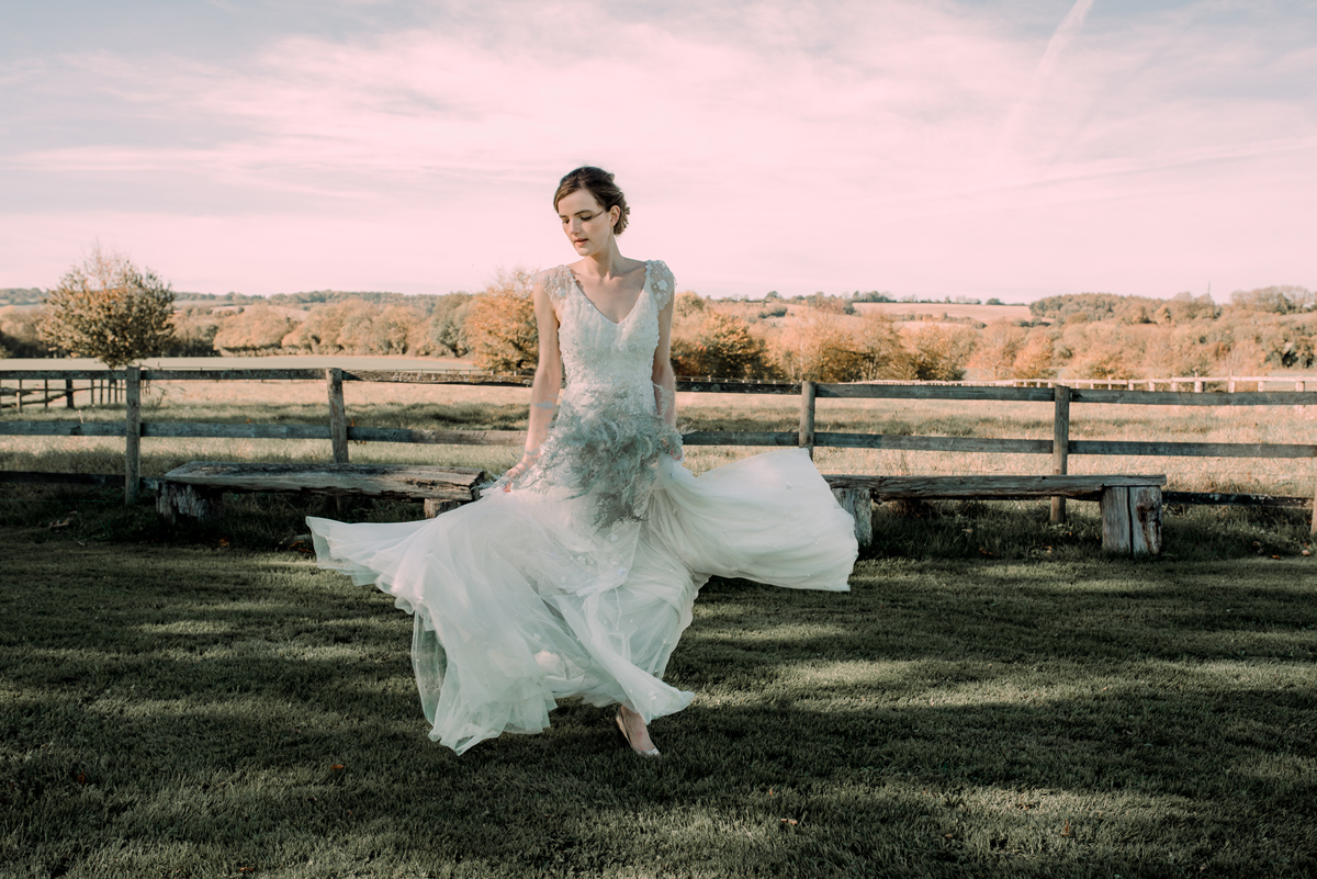 Whimsical elegant Autumn bride inspiration with Jesus Peiro wedding dresses 20