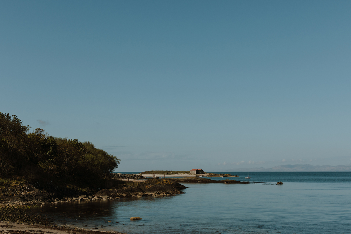 1 Minimalist natural Crear wedding Scottish coast Caro Weiss Photography