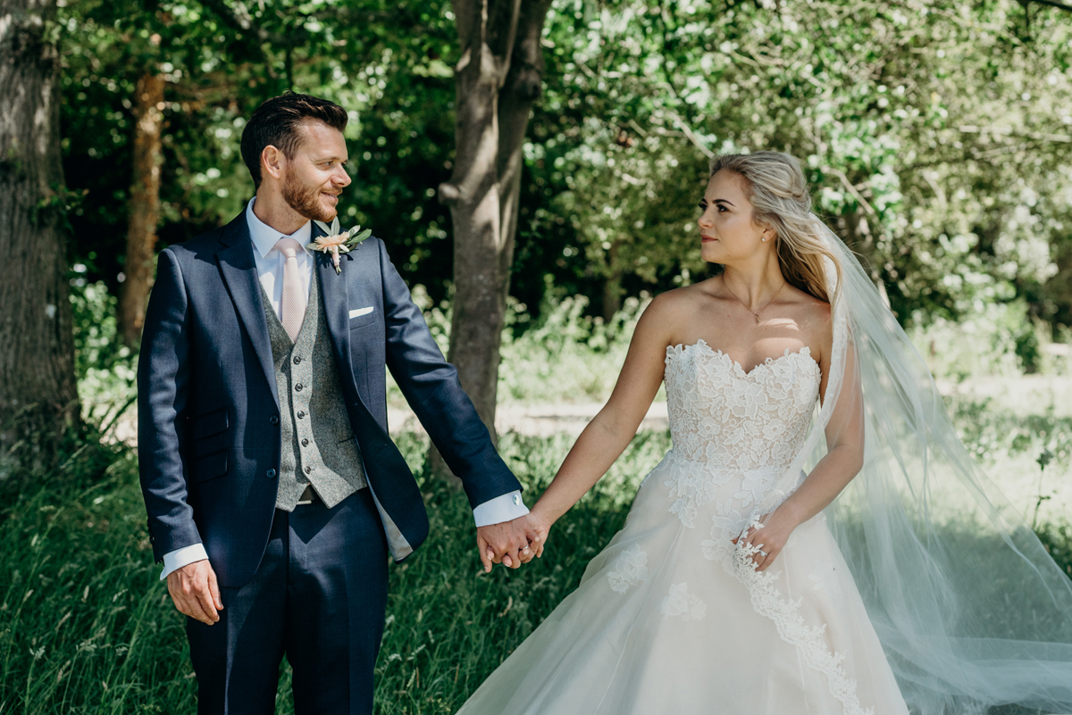 126 Caroline Castigliano glamour Rockbeare Manor Exeter Devon wedding. Claire Kinchin Photography