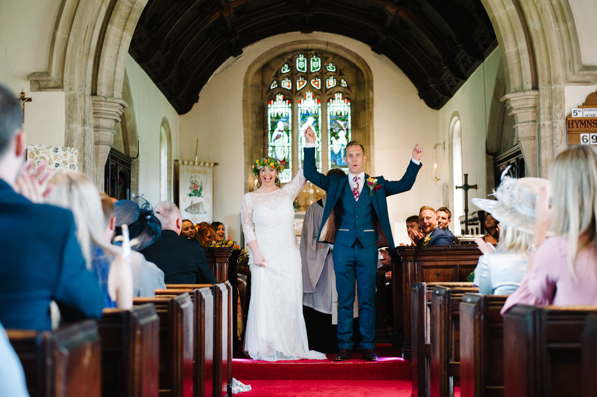 19 A vibrant handmade tipi wedding