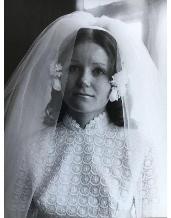 4 1970s wedding Love My Dress Wedding Blog