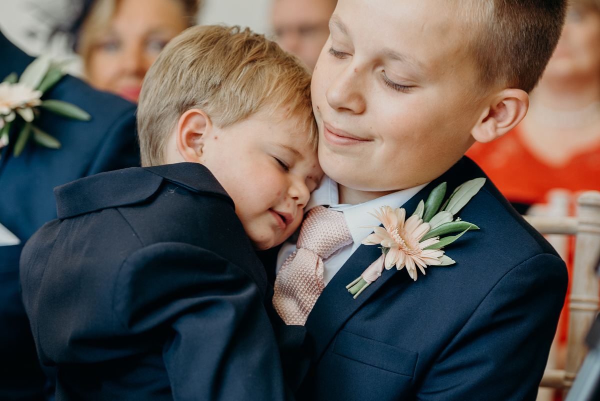 56 Caroline Castigliano glamour Rockbeare Manor Exeter Devon wedding. Claire Kinchin Photography 2