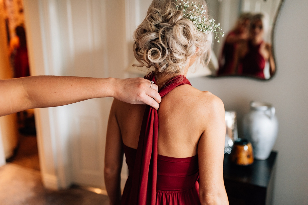 Christmas wedding with a Naomi Neoh dress Simon Hutchinson Photography 7