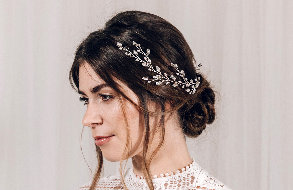 Debbie Carlisle bridal hair accessories Cassie hairvine debbiecarlisle.com