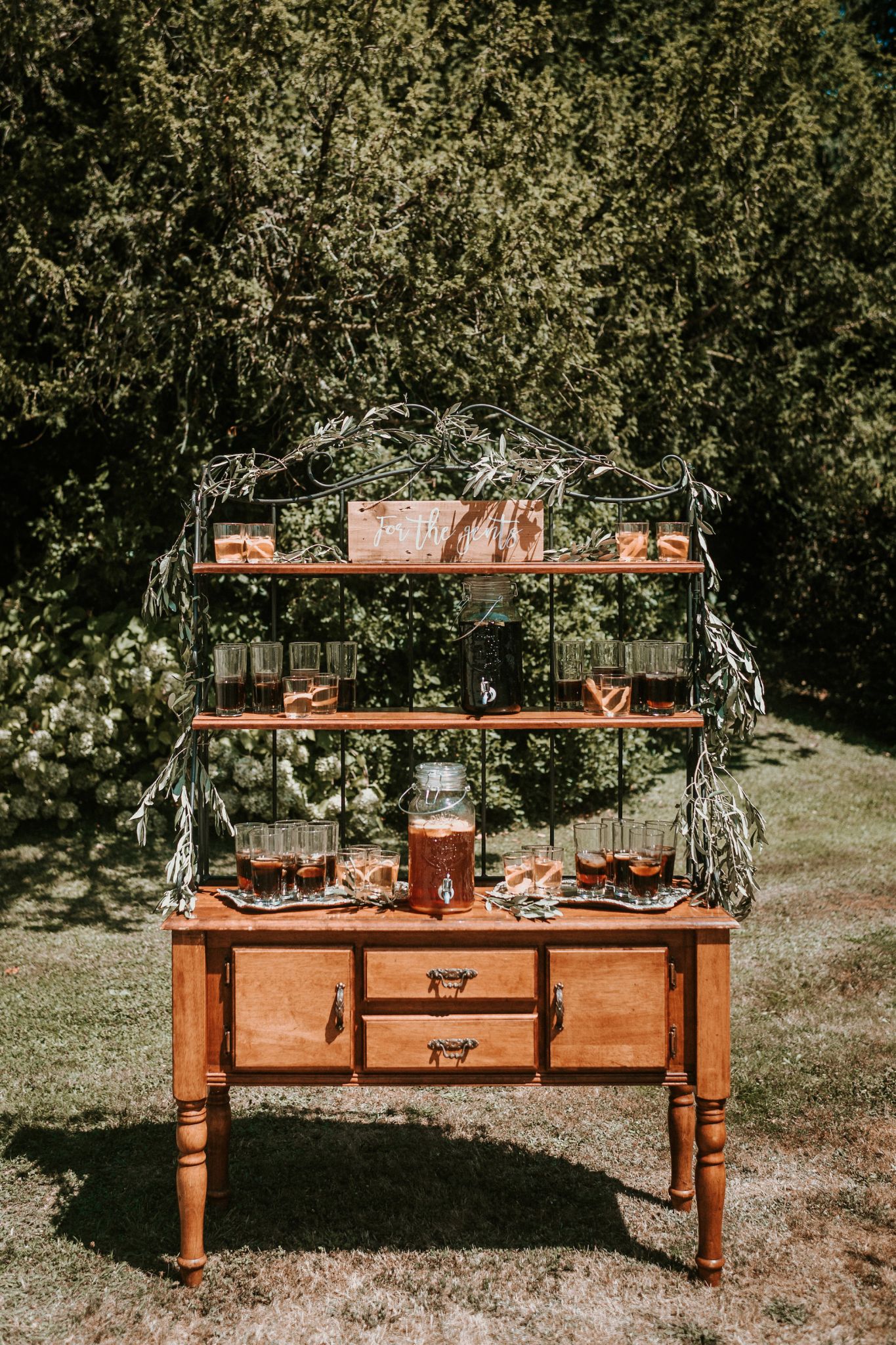 Little Book Wedding Directory Helaina Storey Photo Alice Cunliffe 3