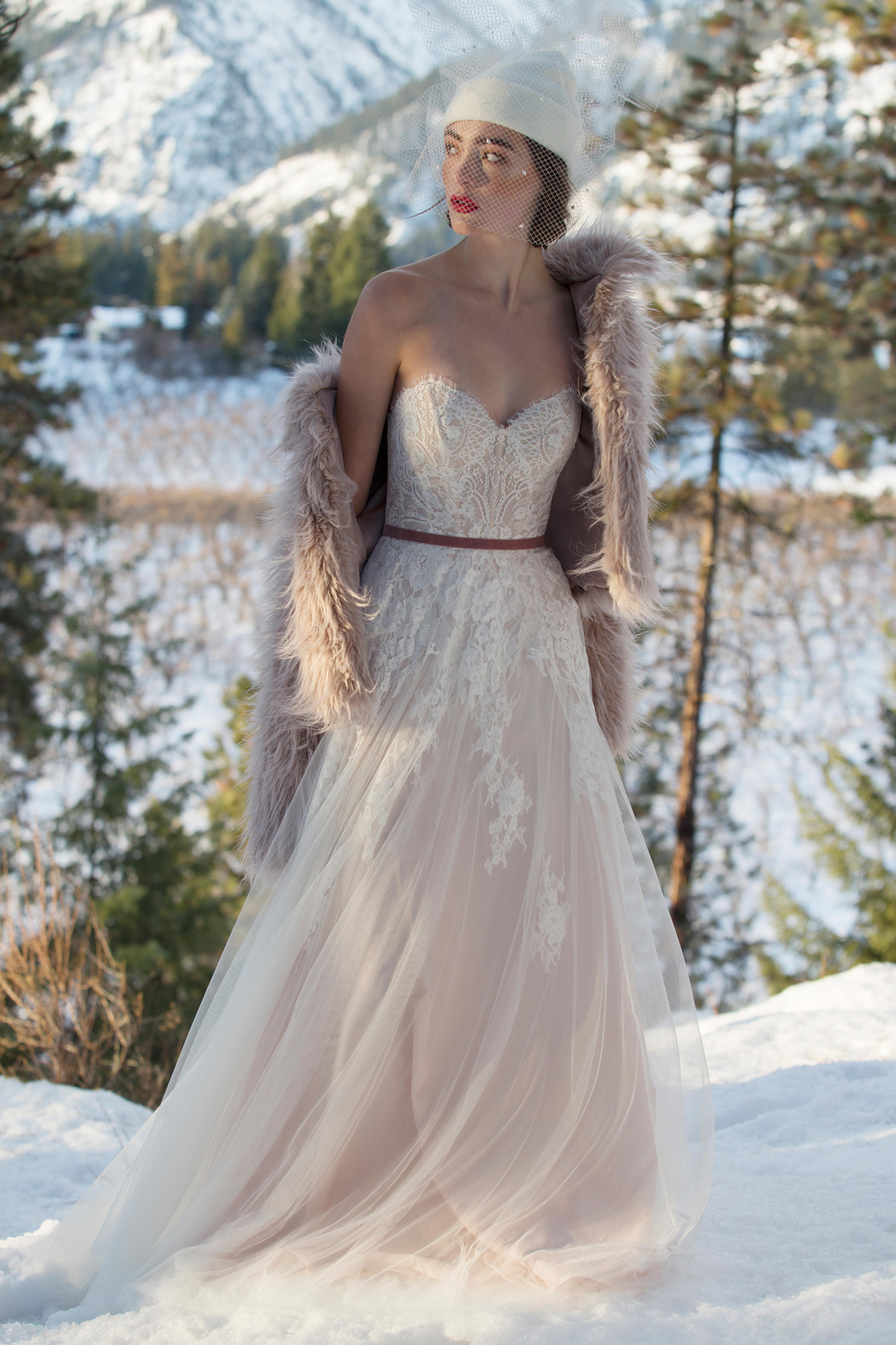 Willowby by Watters 2019 collection 51604 Geranium 1891 crop