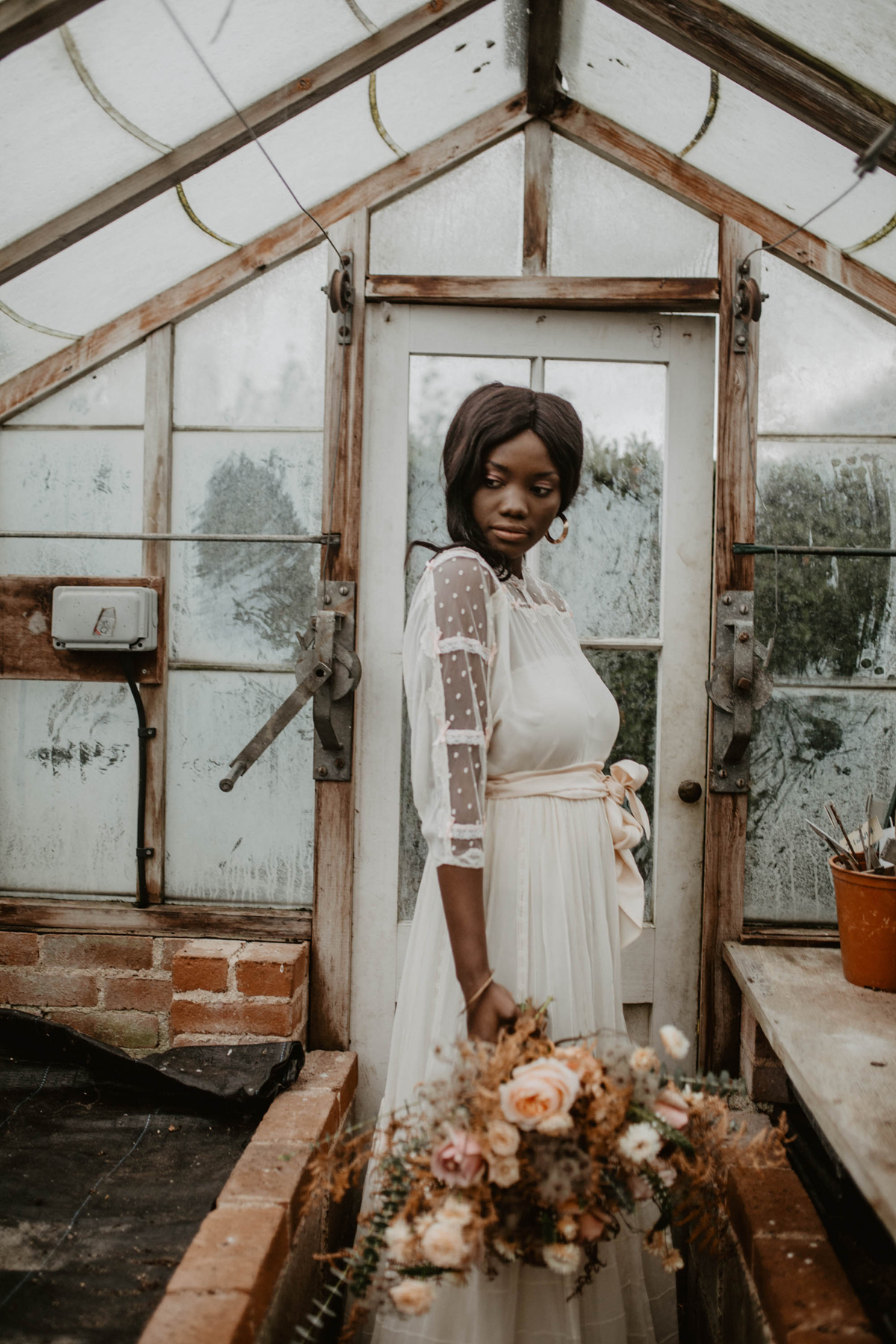 108 Romantic peach modern meets vintage bridal inspiration