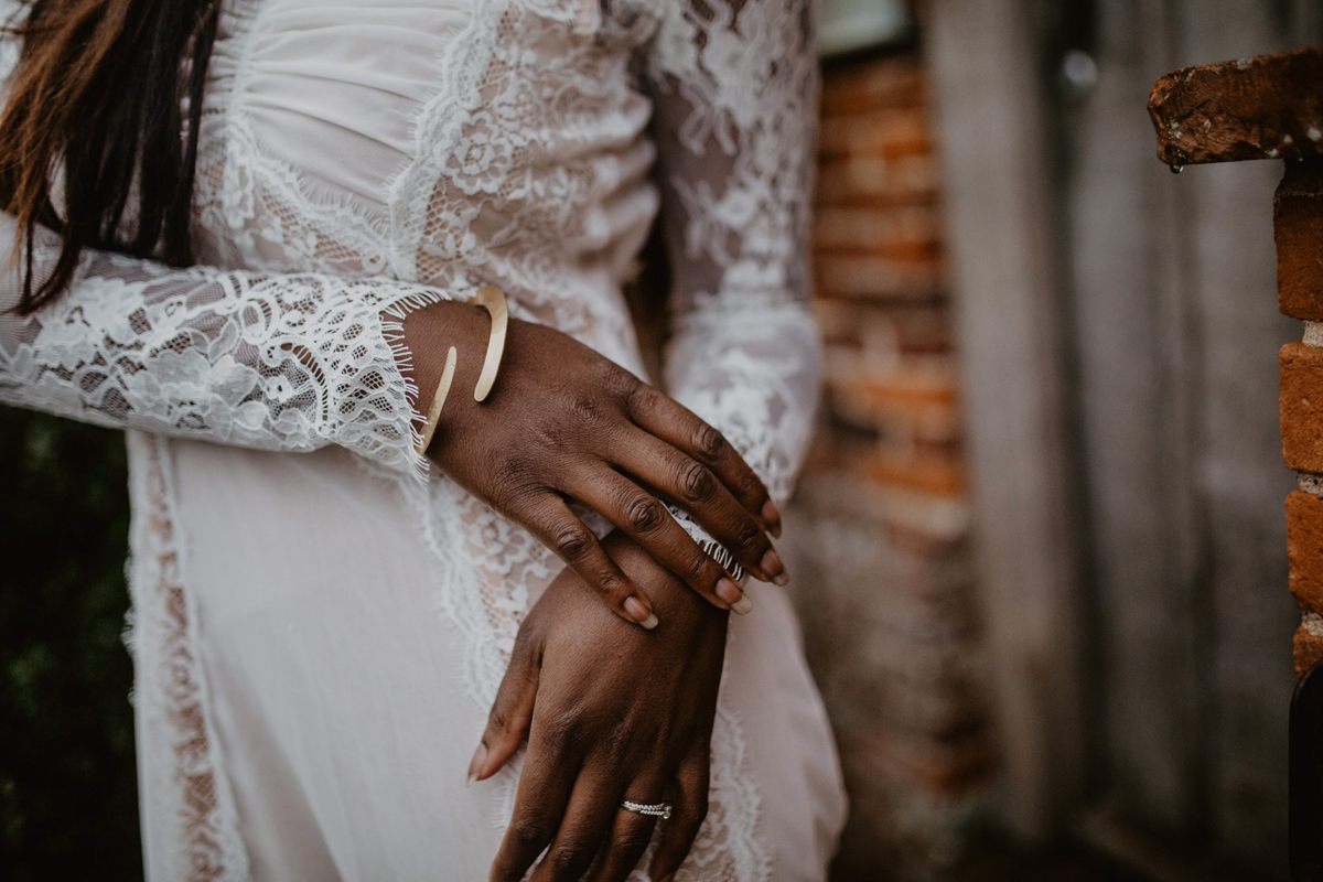 158 Romantic peach modern meets vintage bridal inspiration