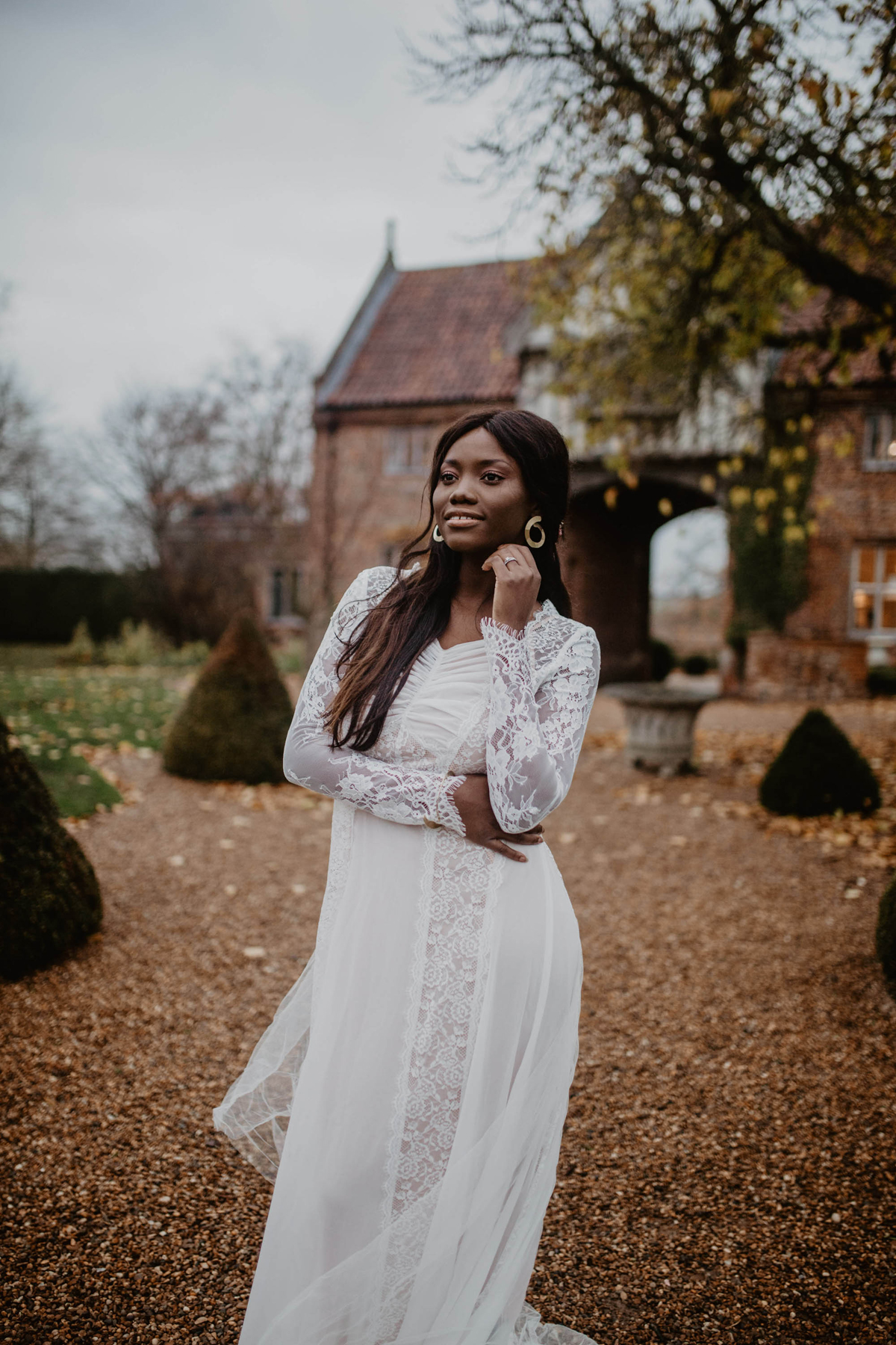 172 Romantic peach modern meets vintage bridal inspiration