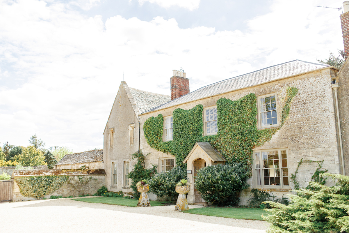 3 Caswell House Cotswolds Wedding Venue White Stag Wedding Photography